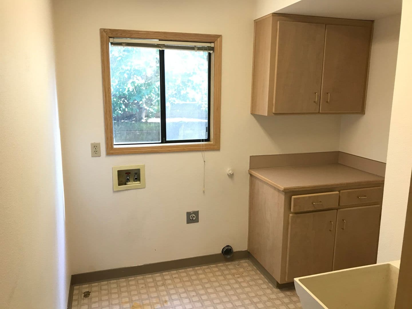 TIGARD House: 9570 SW MILLEN DR