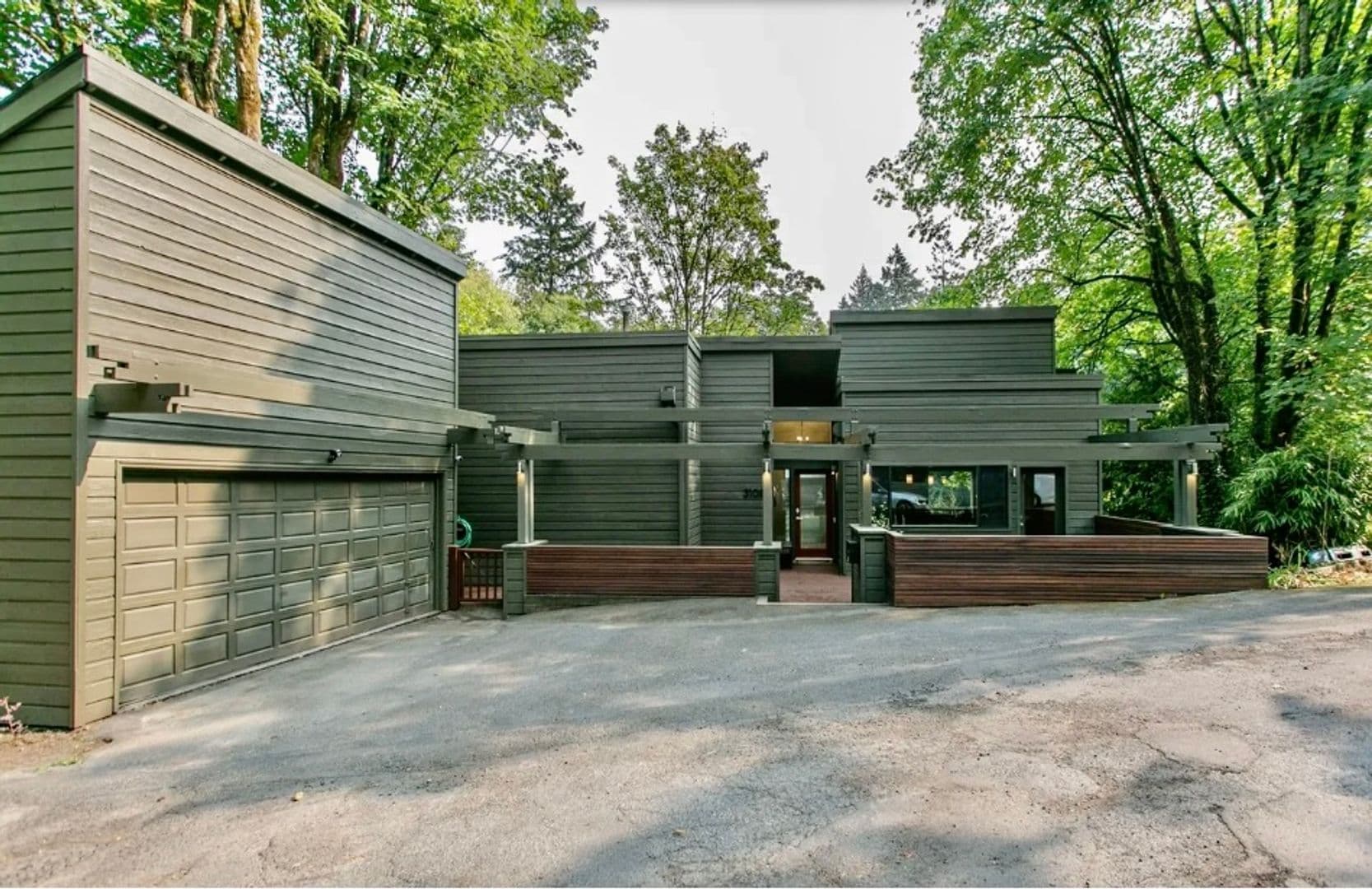 PORTLAND House: 3108 SW BENNINGTON DRIVE