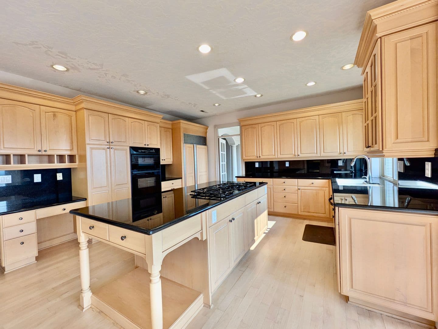PORTLAND House: 3014 NW CHAPIN DR.
