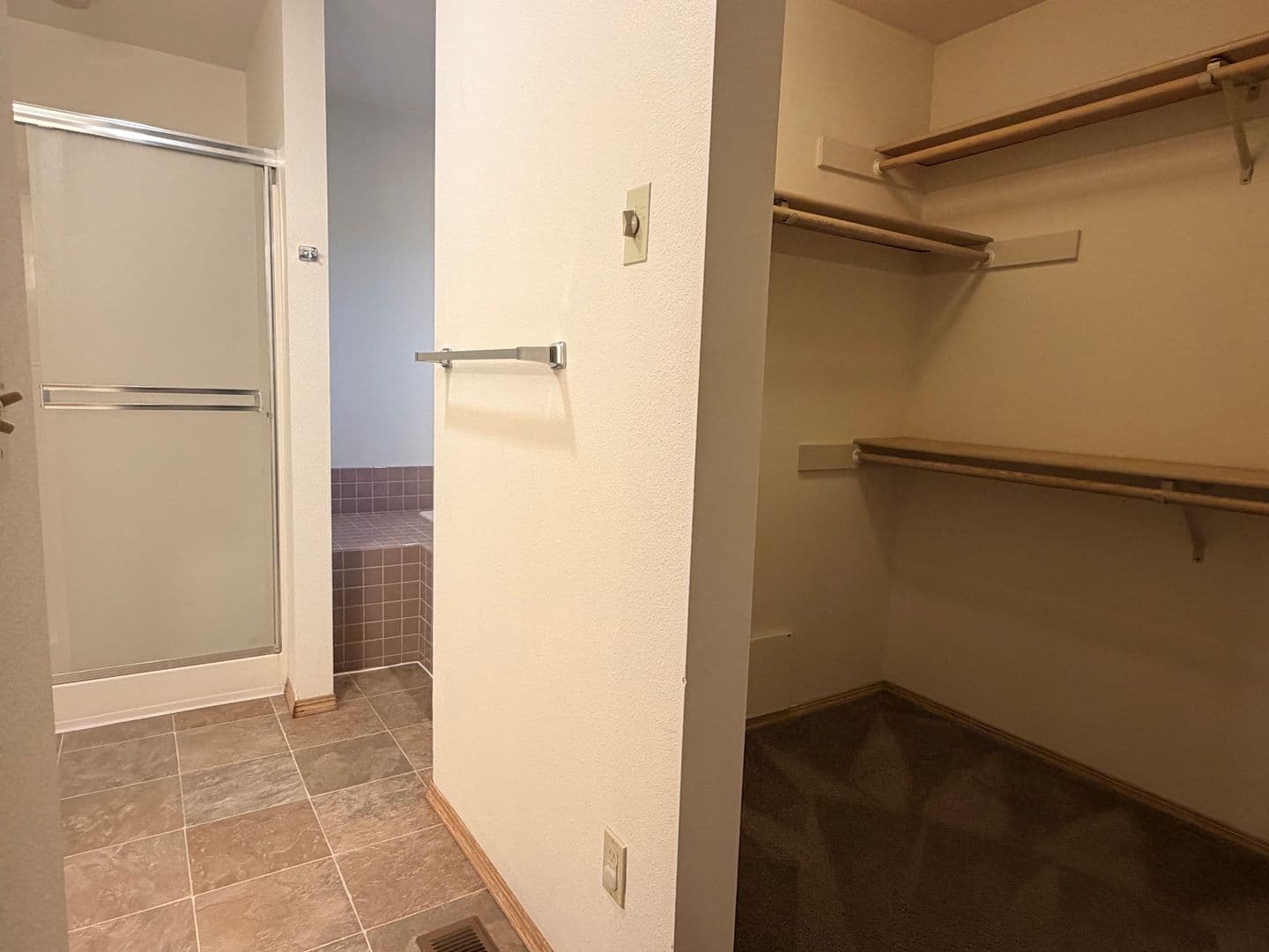 TIGARD House: 9570 SW MILLEN DR