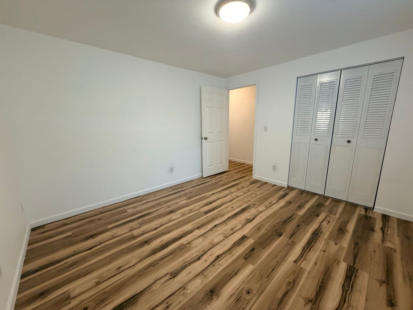 HILLSBORO House: 1660 SE SUSSEX CT