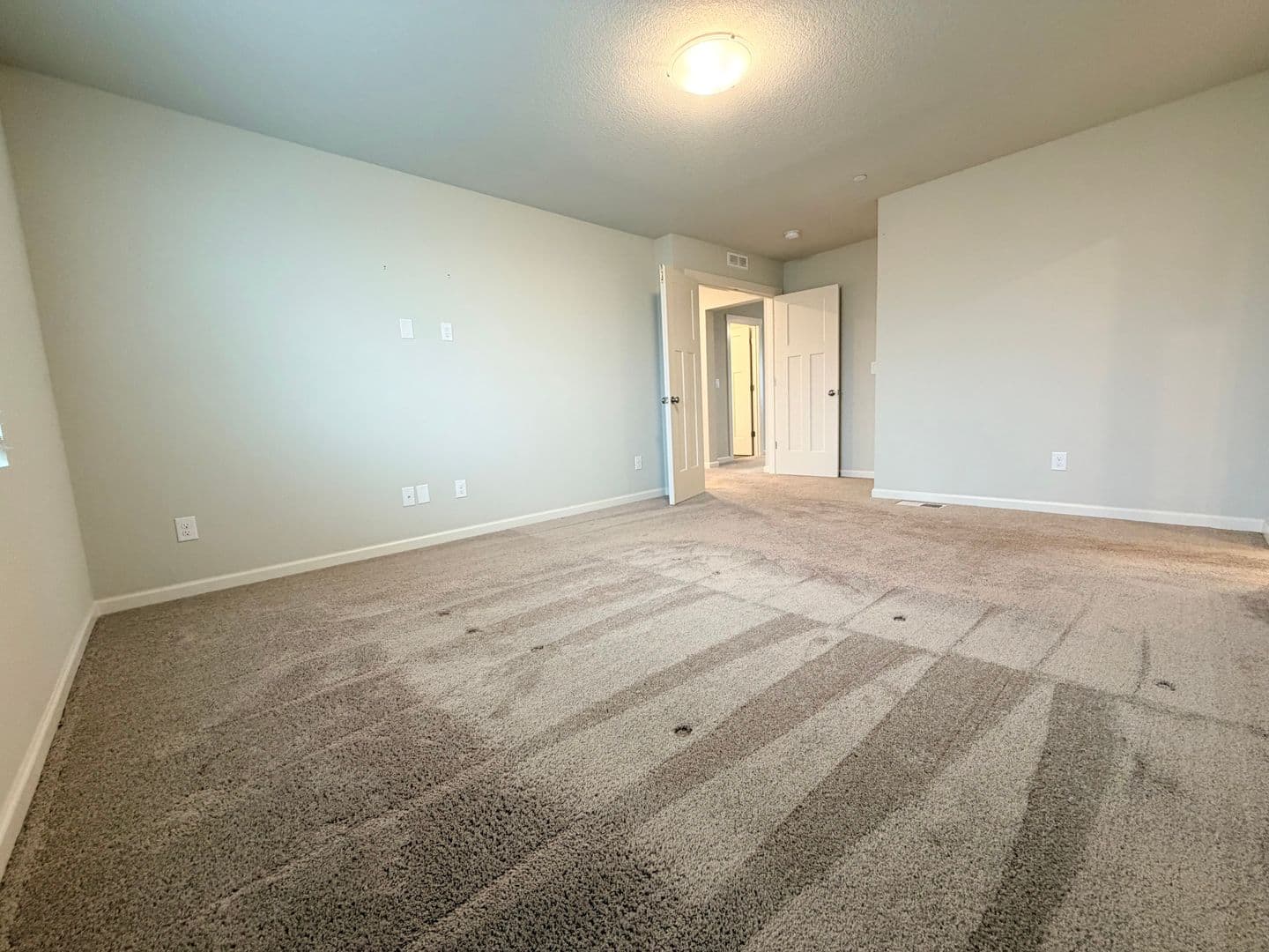 PORTLAND House: 15556 SE FLAVEL ST.