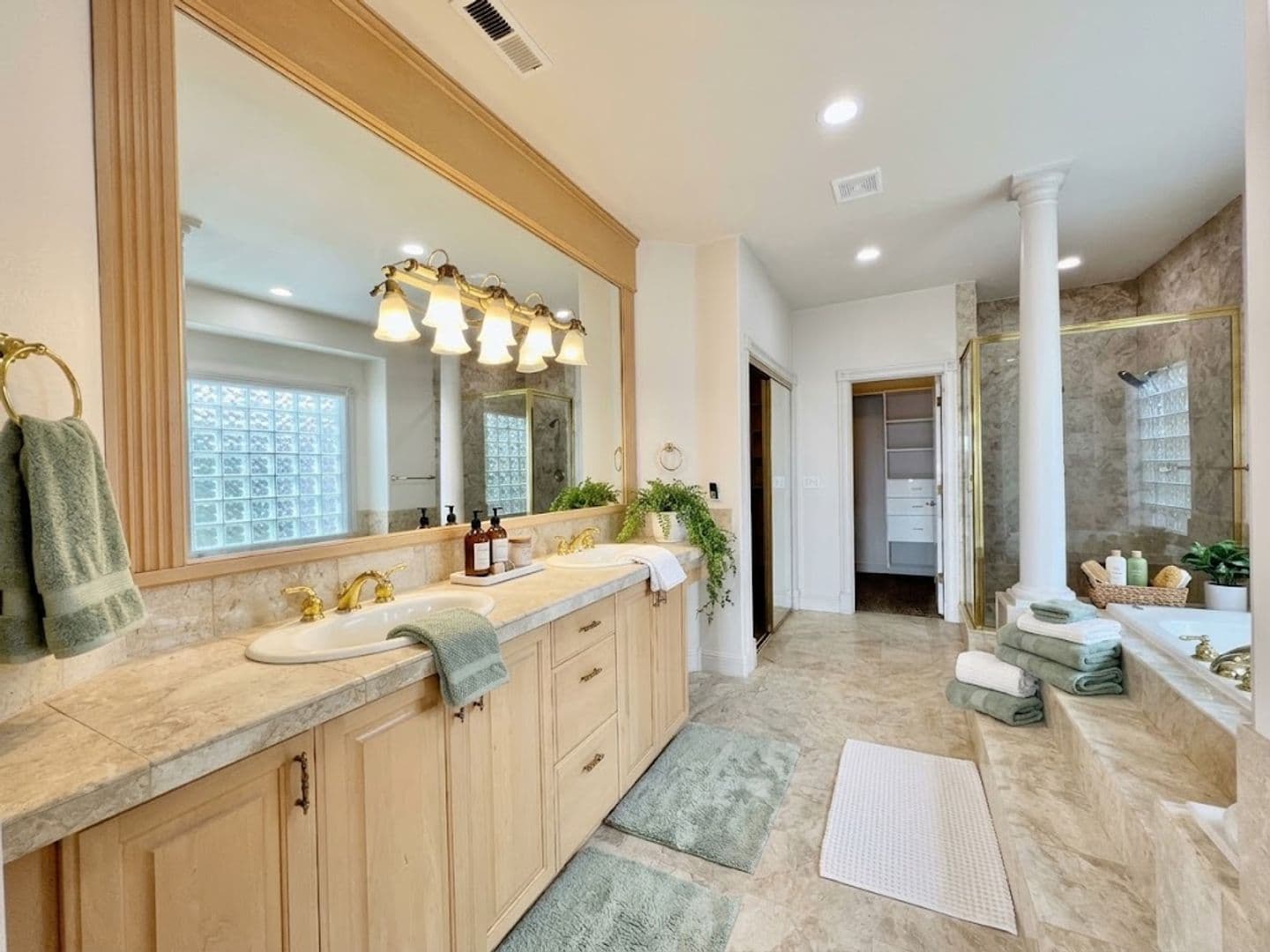 PORTLAND House: 3014 NW CHAPIN DR.