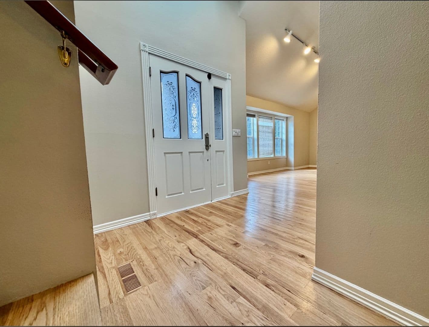 TUALATIN House: 7424 SW TENINO LANE