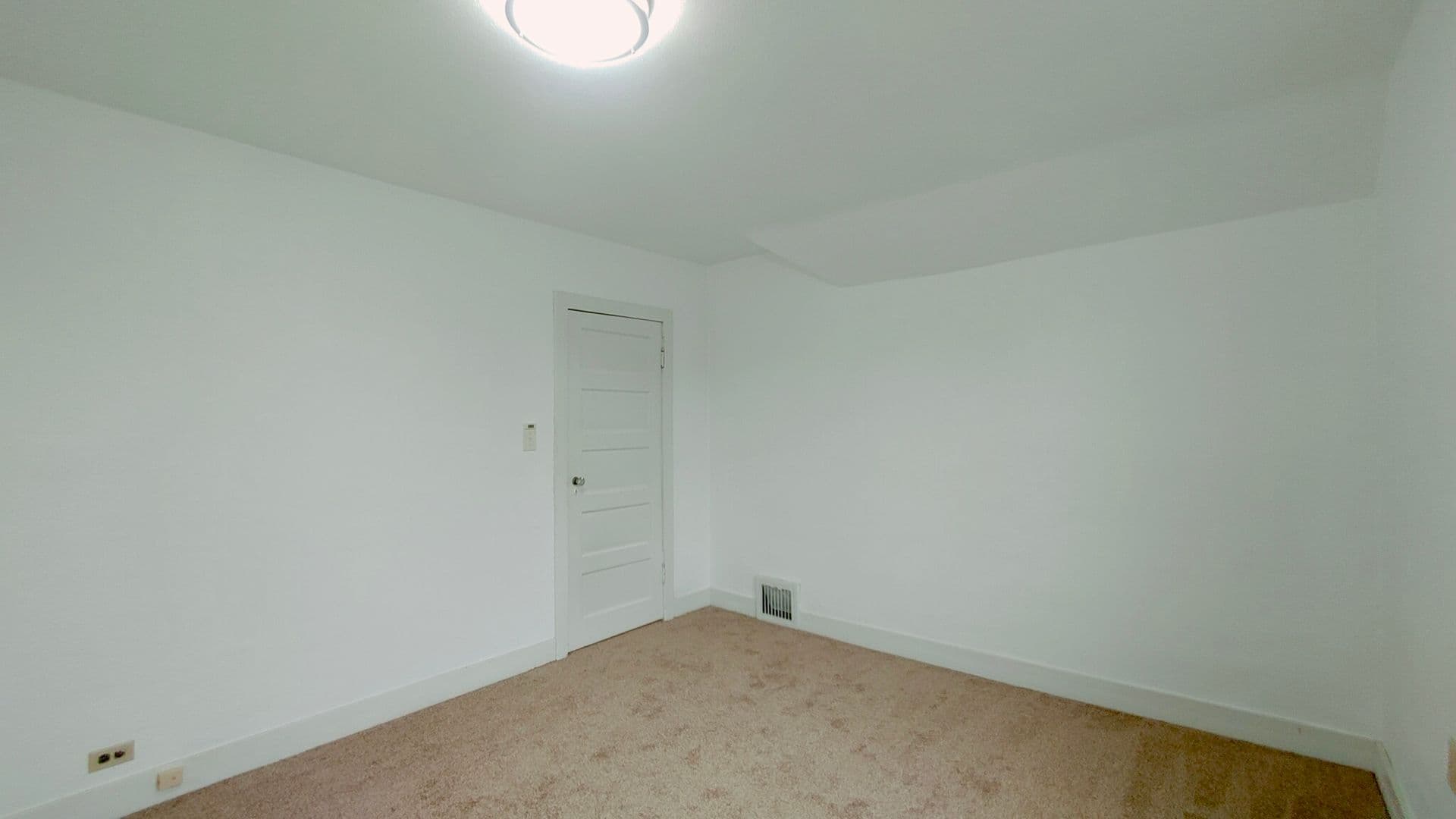 PORTLAND House: 4435 NE 73RD AVE.