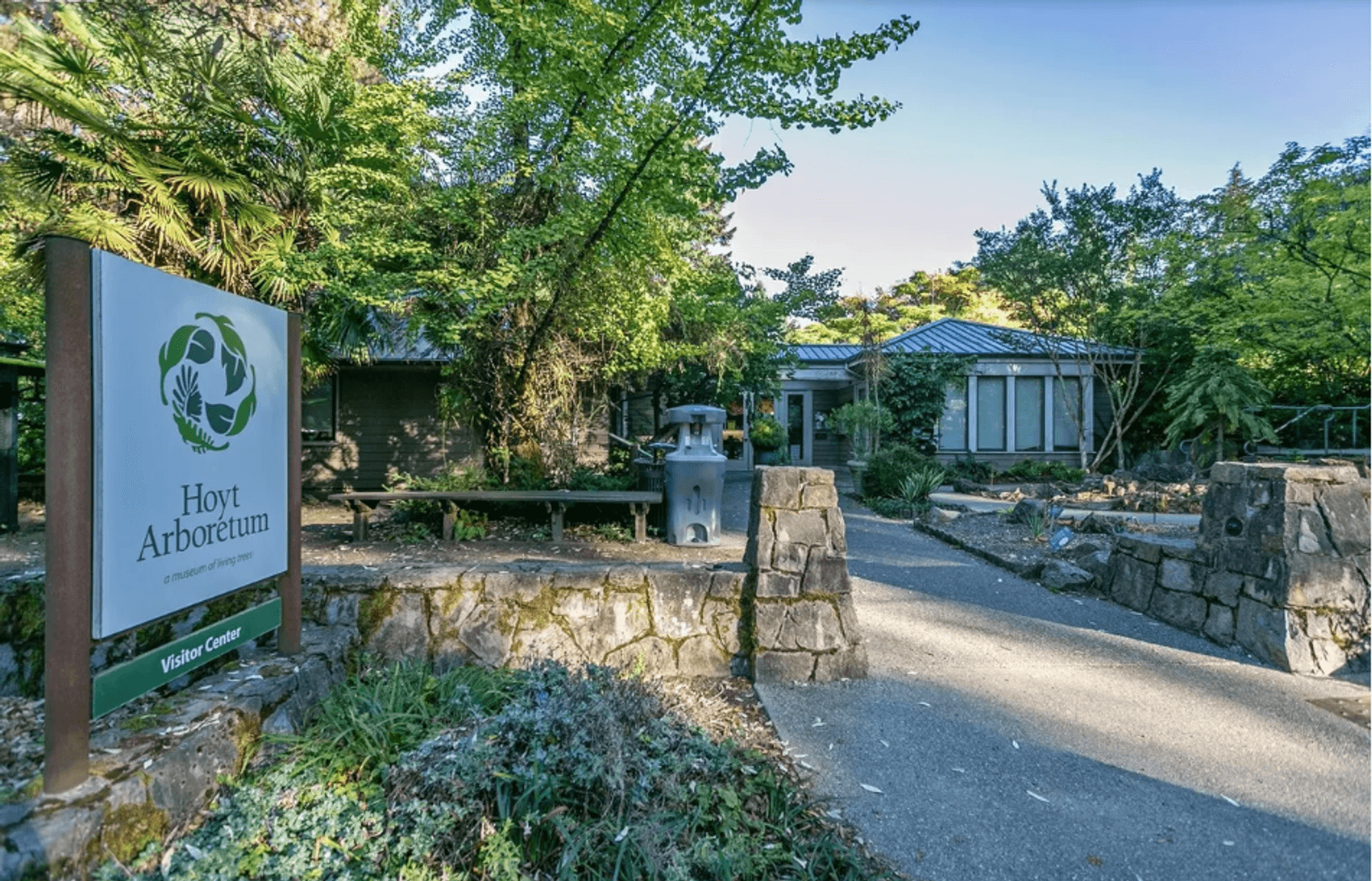PORTLAND House: 3108 SW BENNINGTON DRIVE