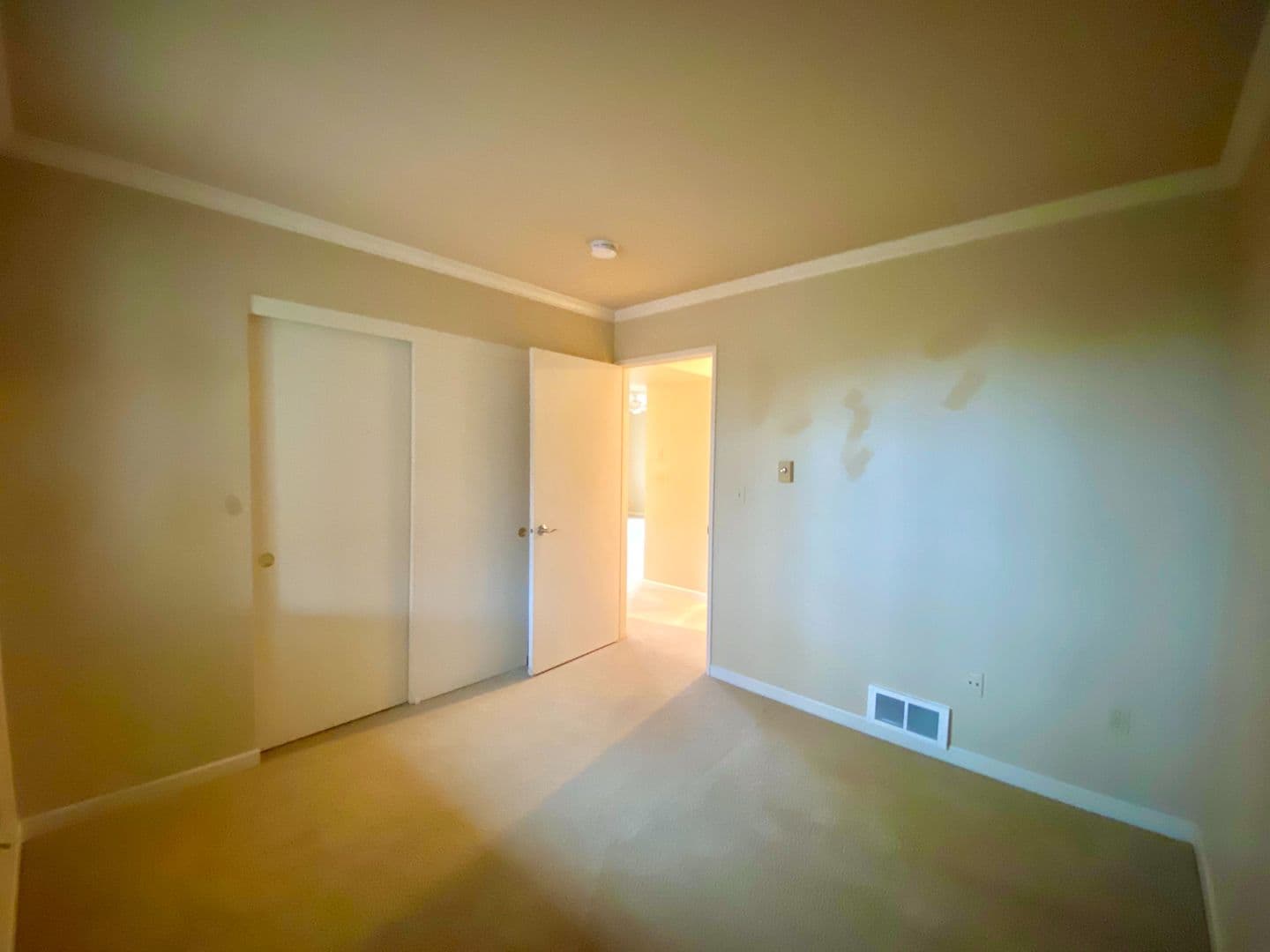 PORTLAND House: 4970 SW LANDING DR