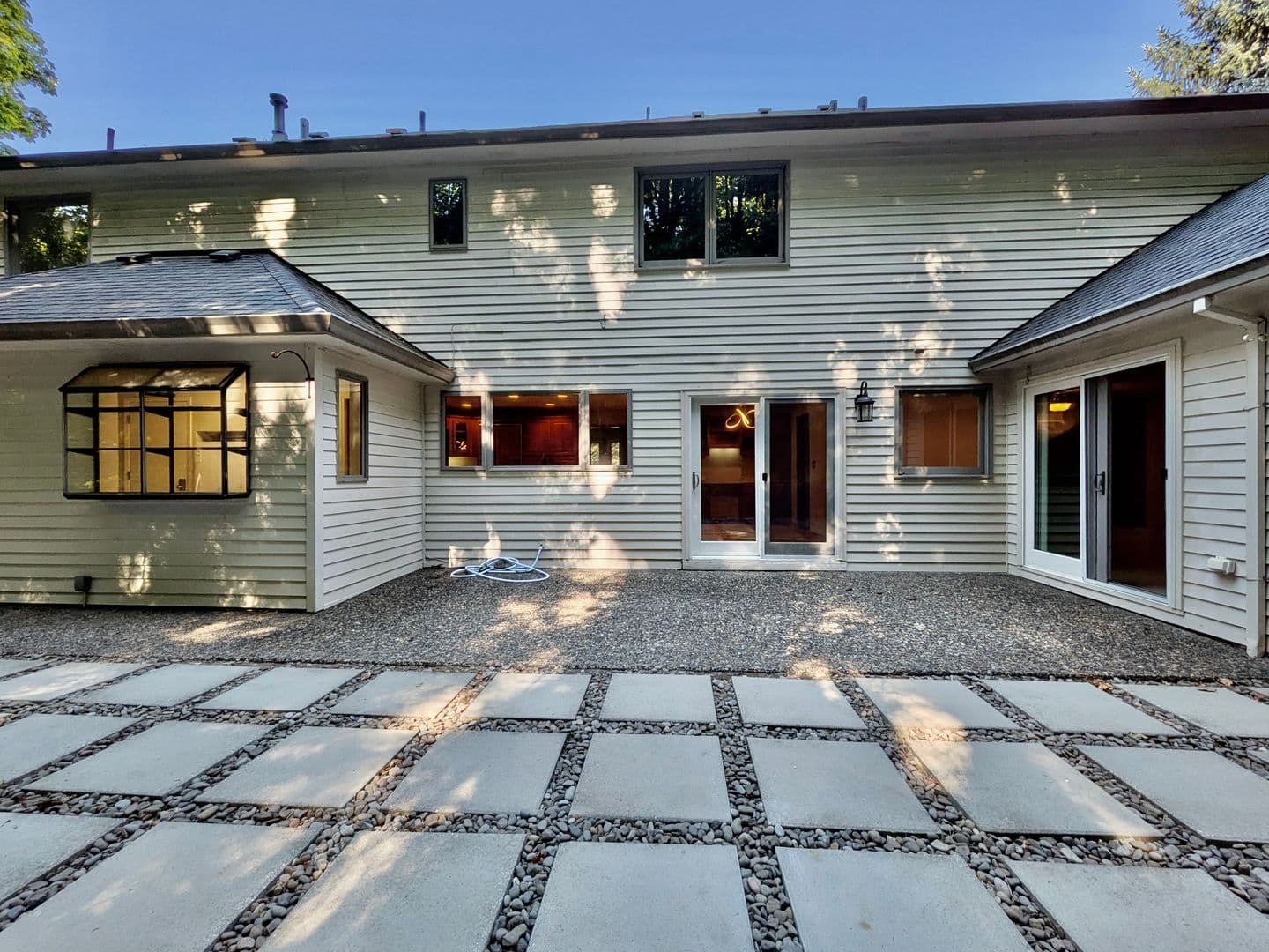 LAKE OSWEGO House: 18132 WESTVIEW DRIVE
