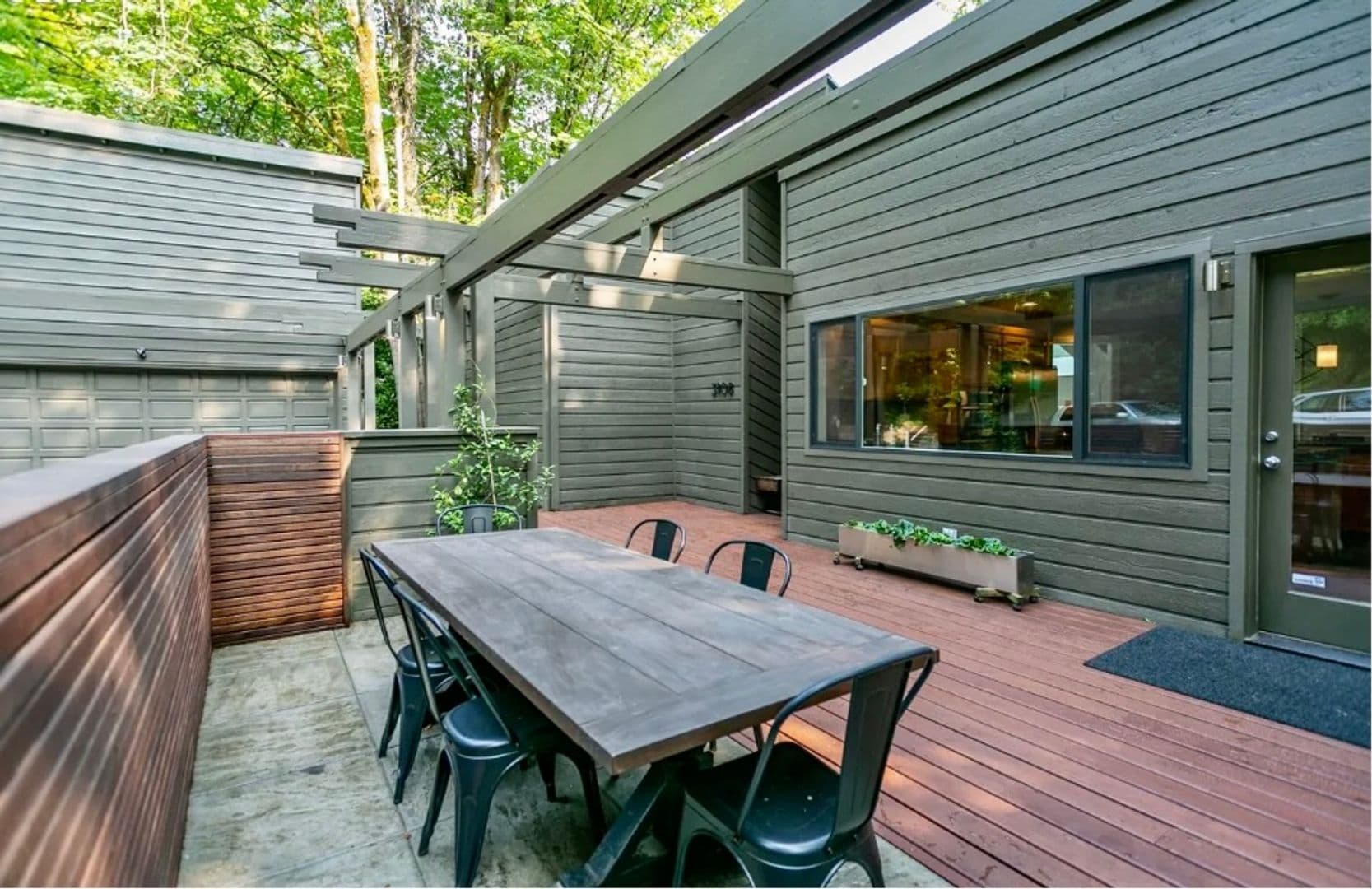 PORTLAND House: 3108 SW BENNINGTON DRIVE