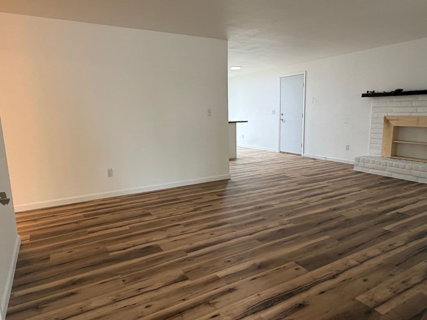 HILLSBORO House: 1660 SE SUSSEX CT