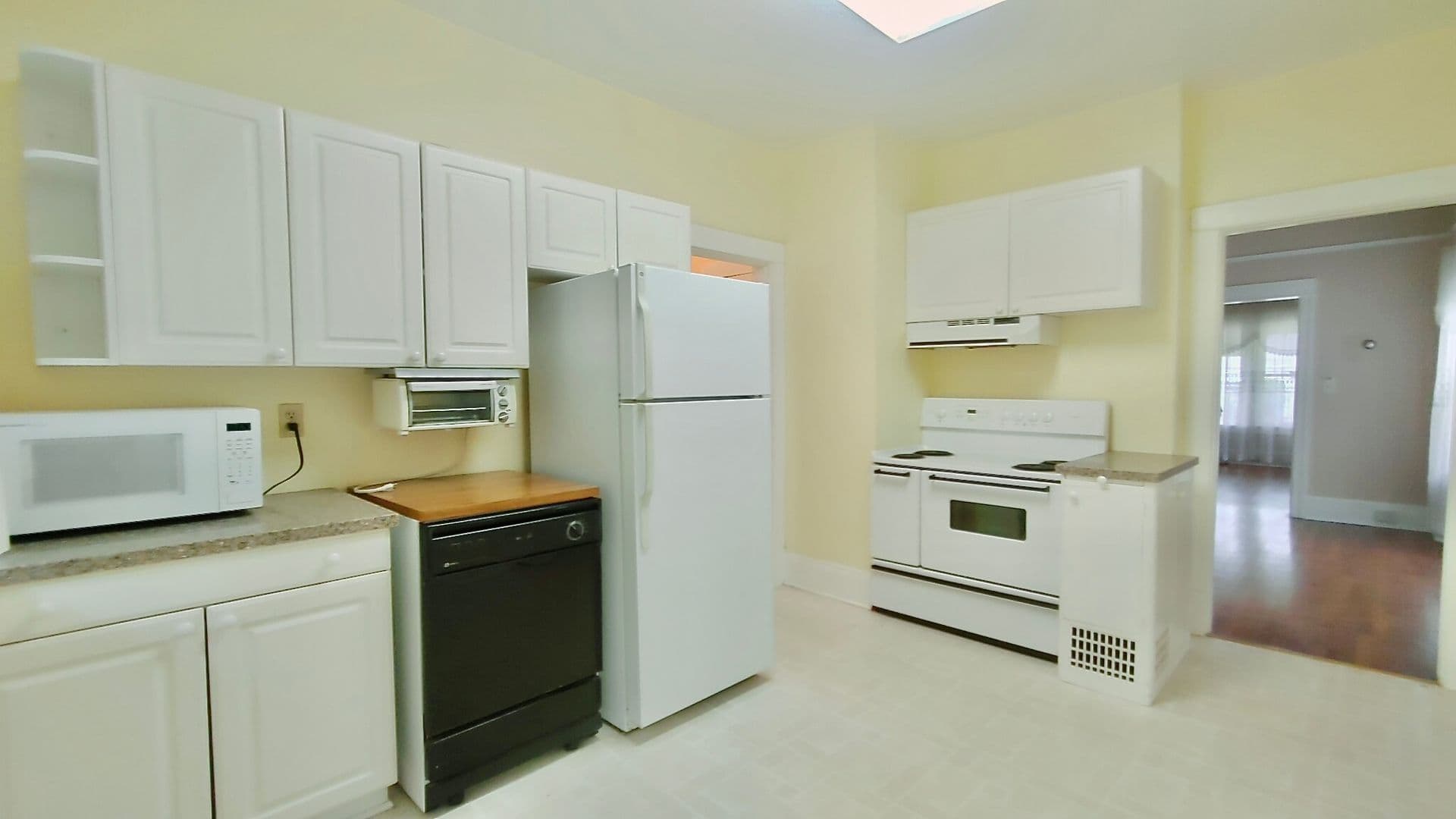 PORTLAND House: 4435 NE 73RD AVE.