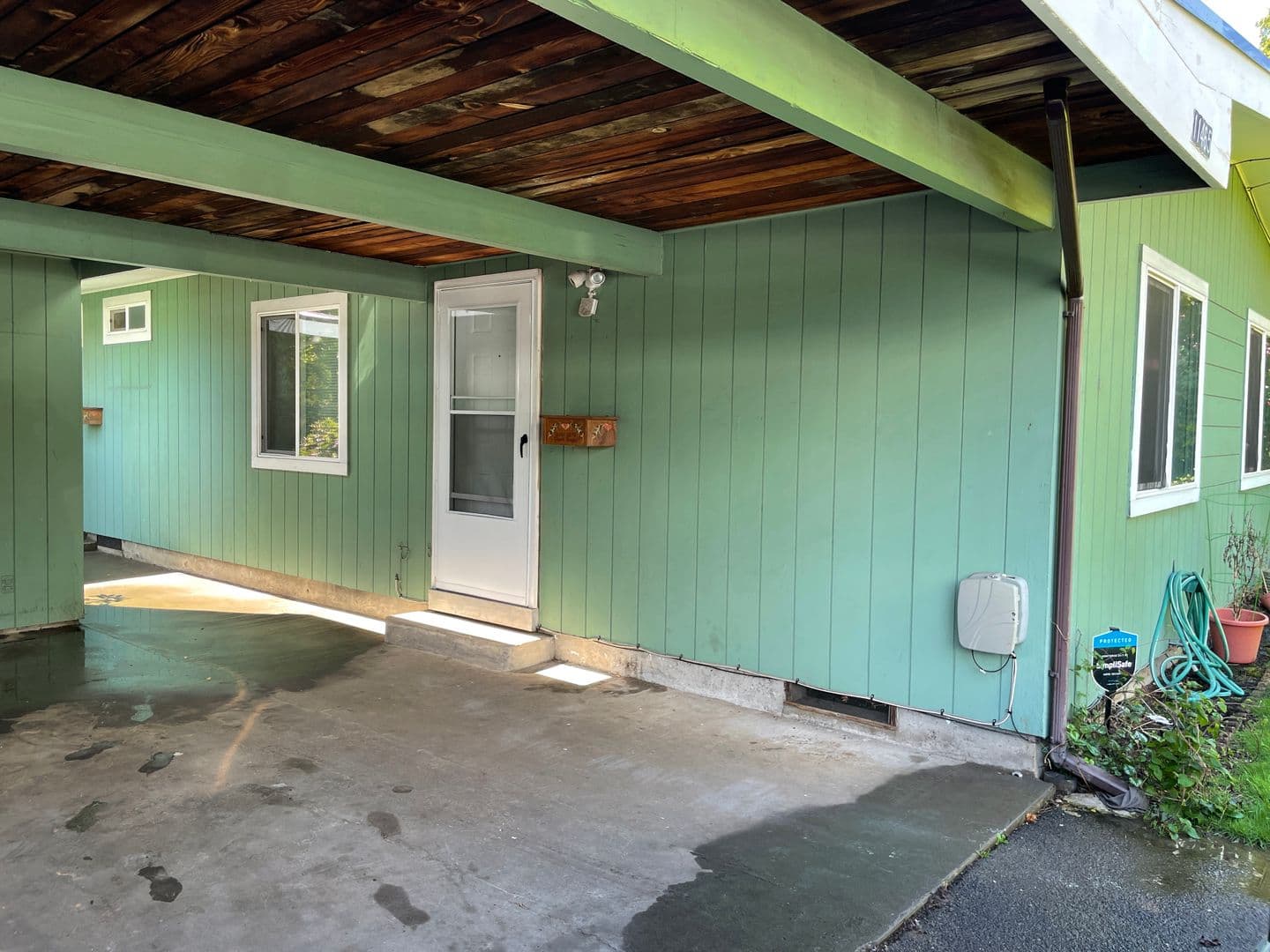 TIGARD House: 11465 SW 95TH AVE