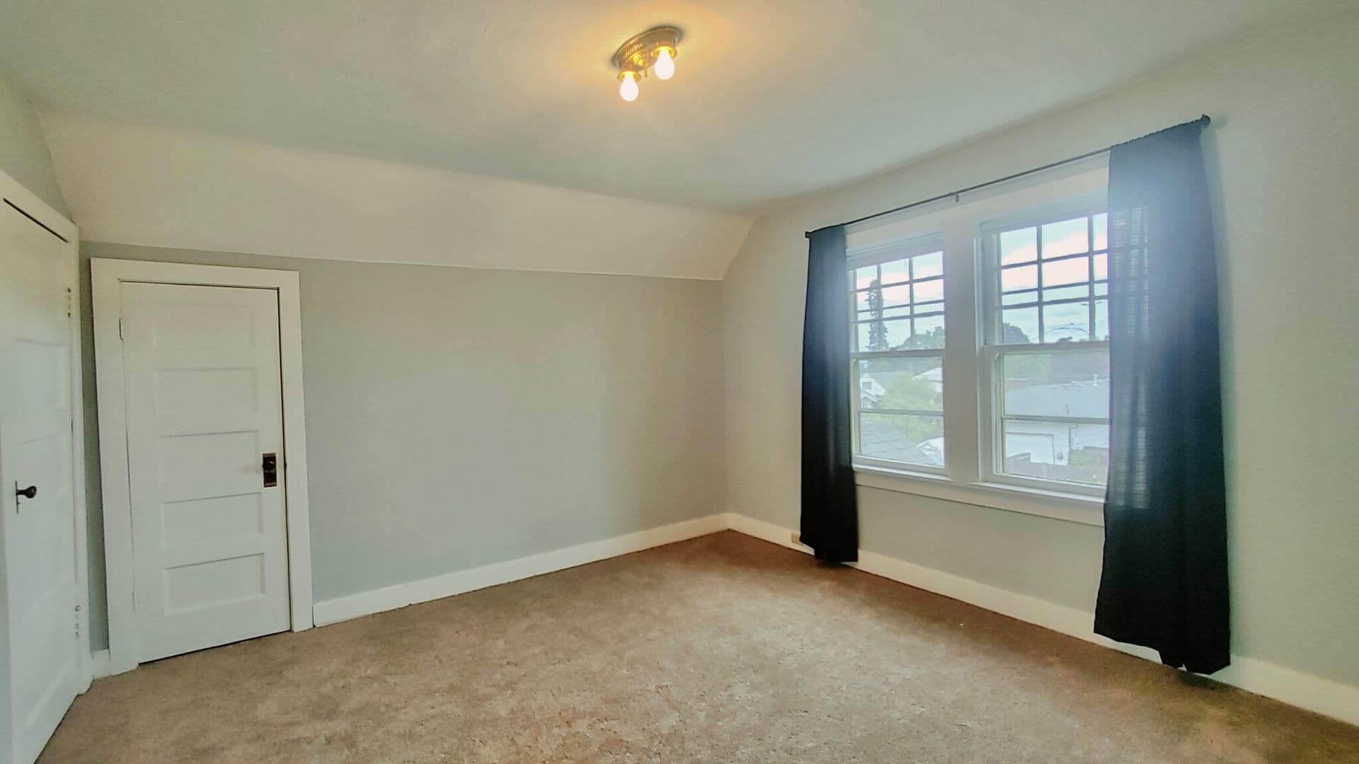 PORTLAND House: 4435 NE 73RD AVE.