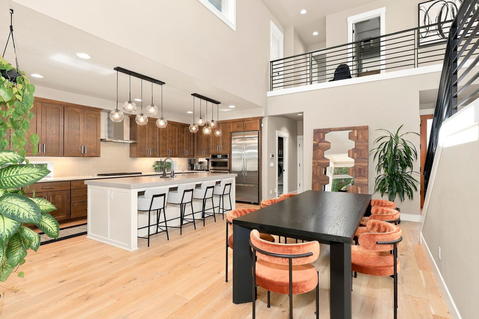 PORTLAND House: 10160 NW BARNHART LN