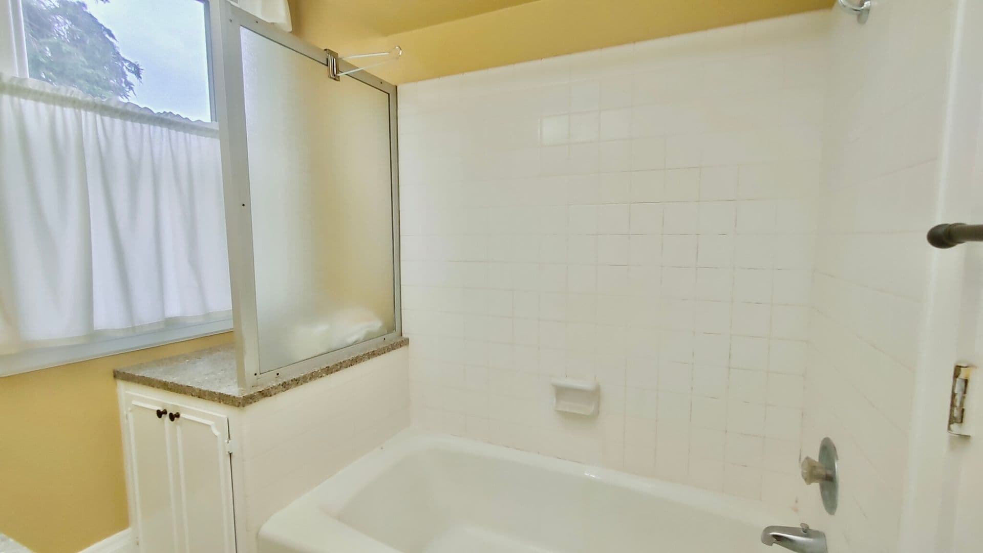 PORTLAND House: 4435 NE 73RD AVE.