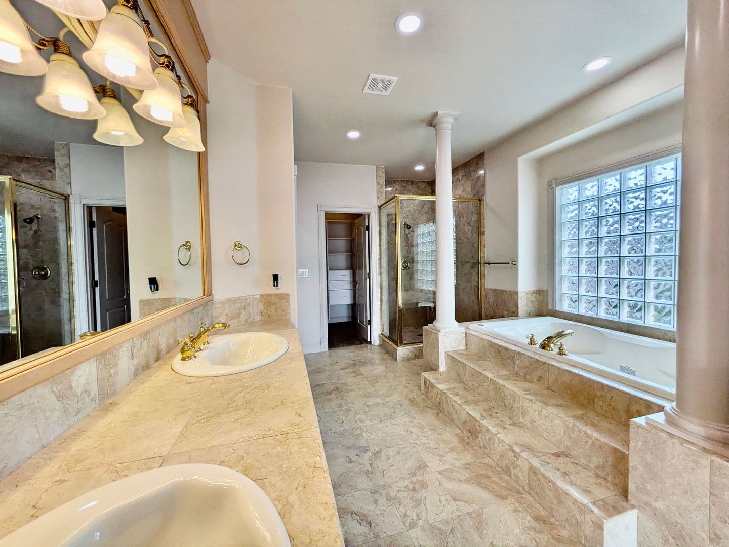 PORTLAND House: 3014 NW CHAPIN DR.