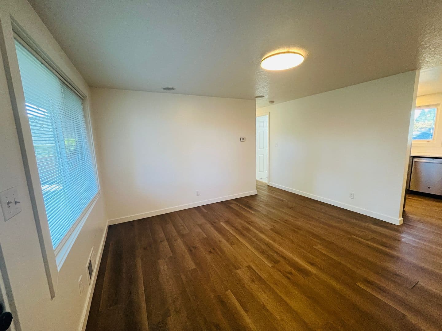 OREGON CITY Apartment: 409 & 411 EASTFIELD DR.