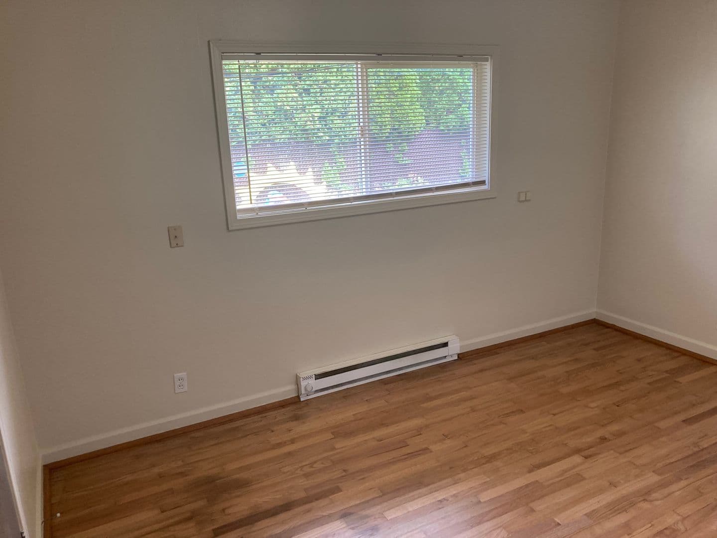 BEAVERTON Apartment: 4955 SW LOMBARD AVE