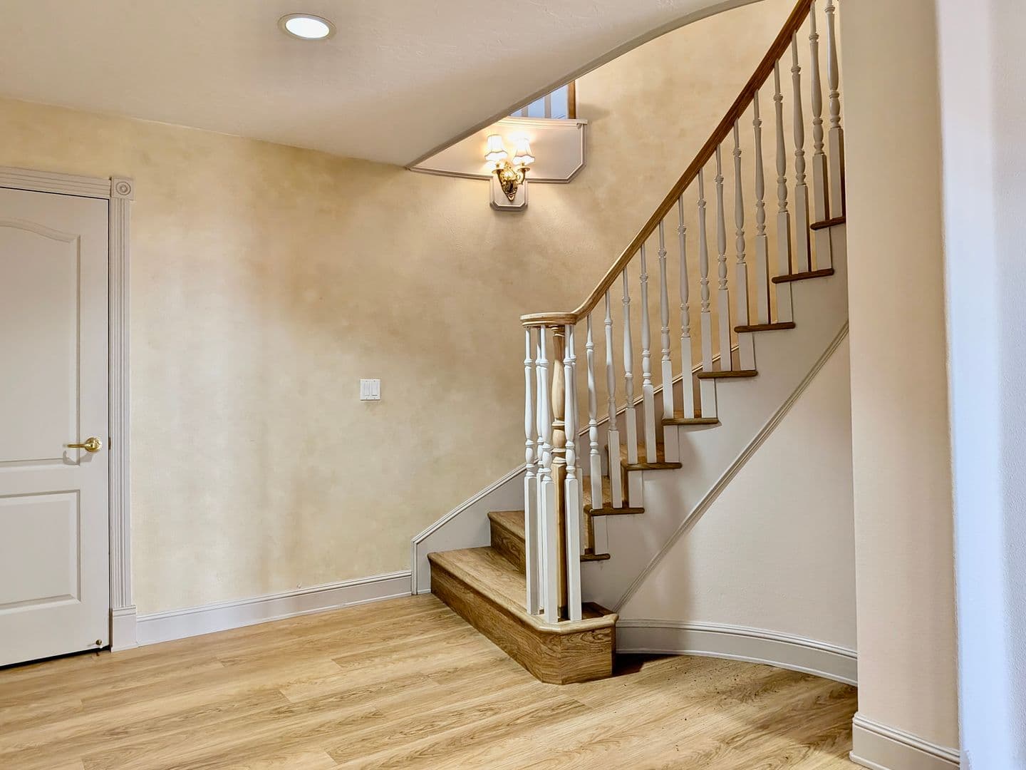 PORTLAND House: 3014 NW CHAPIN DR.
