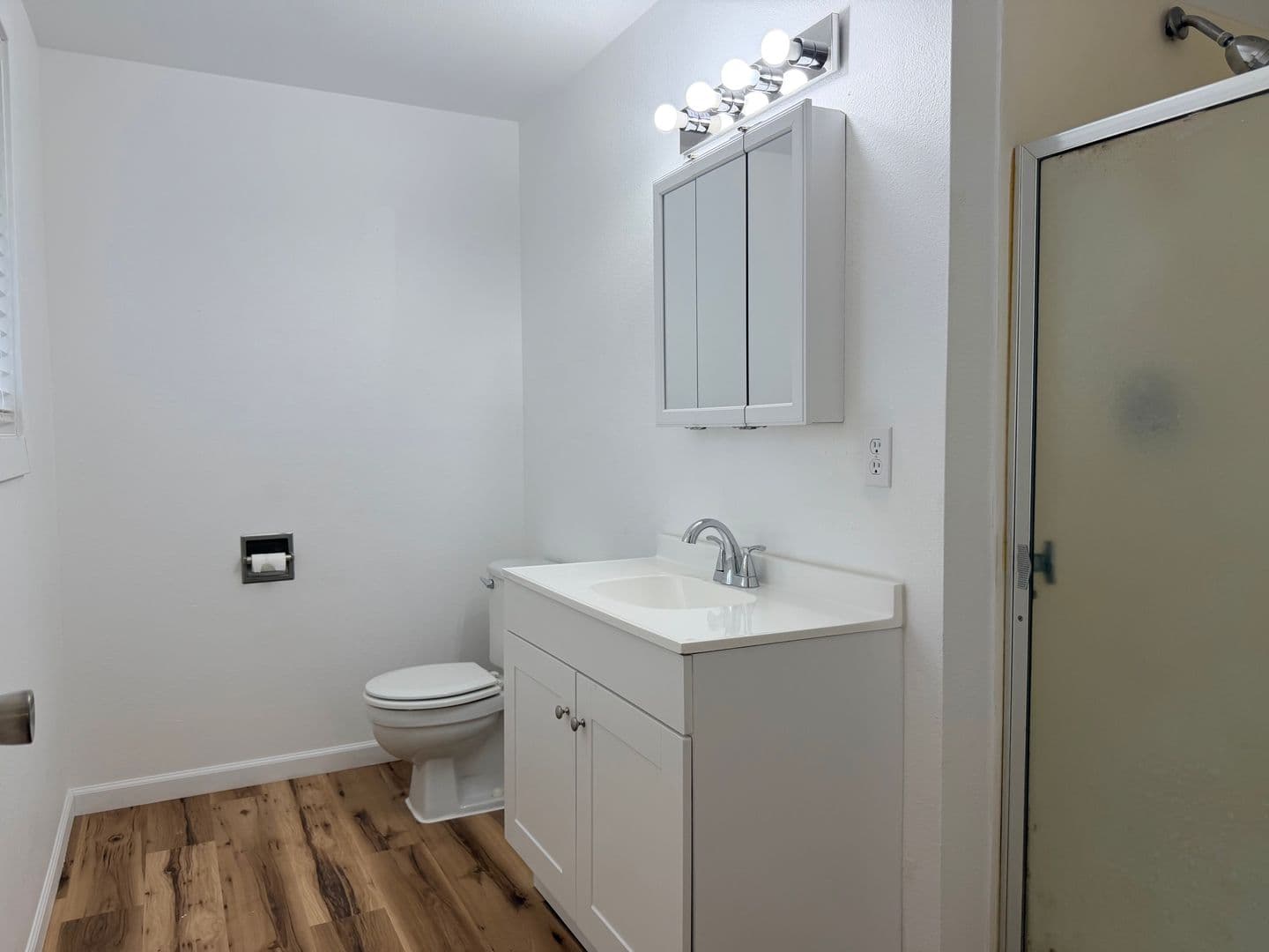 HILLSBORO House: 1660 SE SUSSEX CT