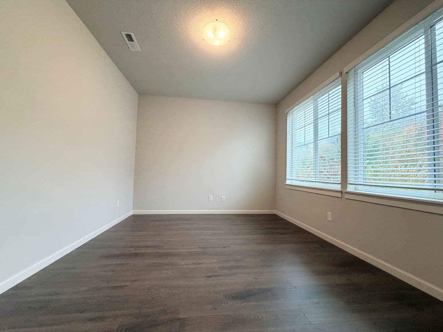 PORTLAND House: 15556 SE FLAVEL ST.