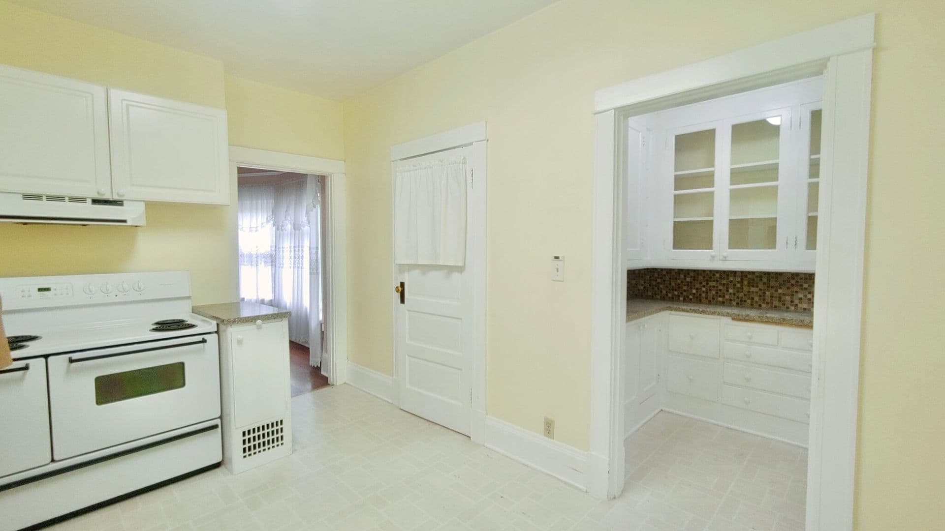 PORTLAND House: 4435 NE 73RD AVE.