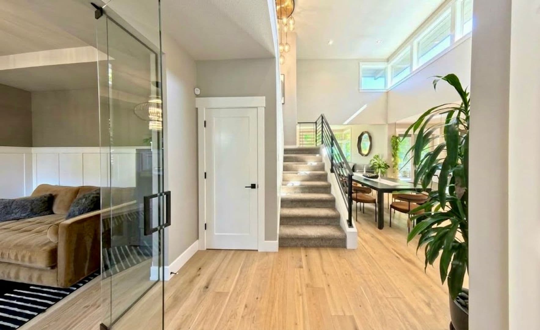 PORTLAND House: 10160 NW BARNHART LN