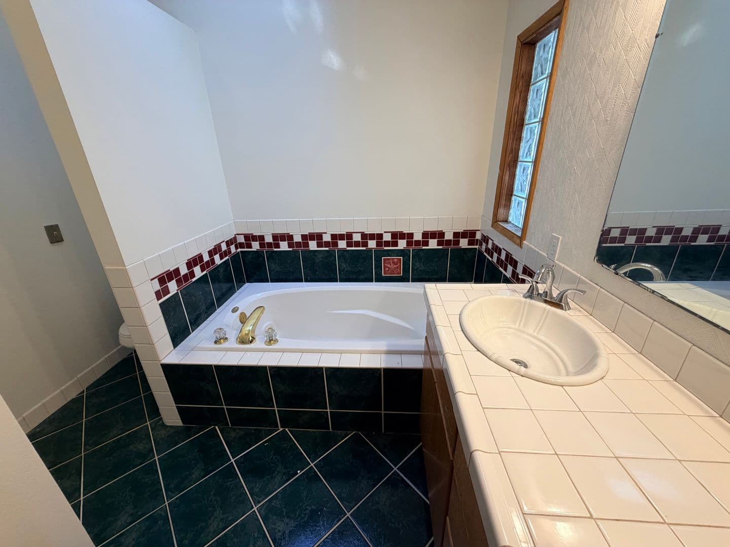 PORTLAND Townhome: 9938 SW TERWILLIGER BLVD.