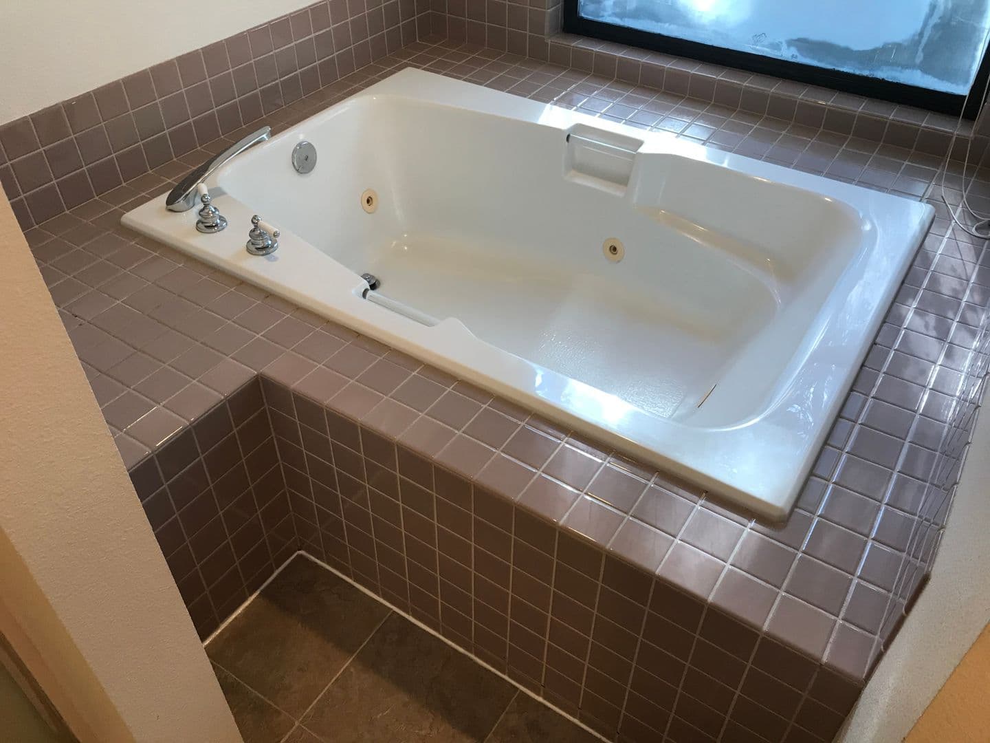 TIGARD House: 9570 SW MILLEN DR