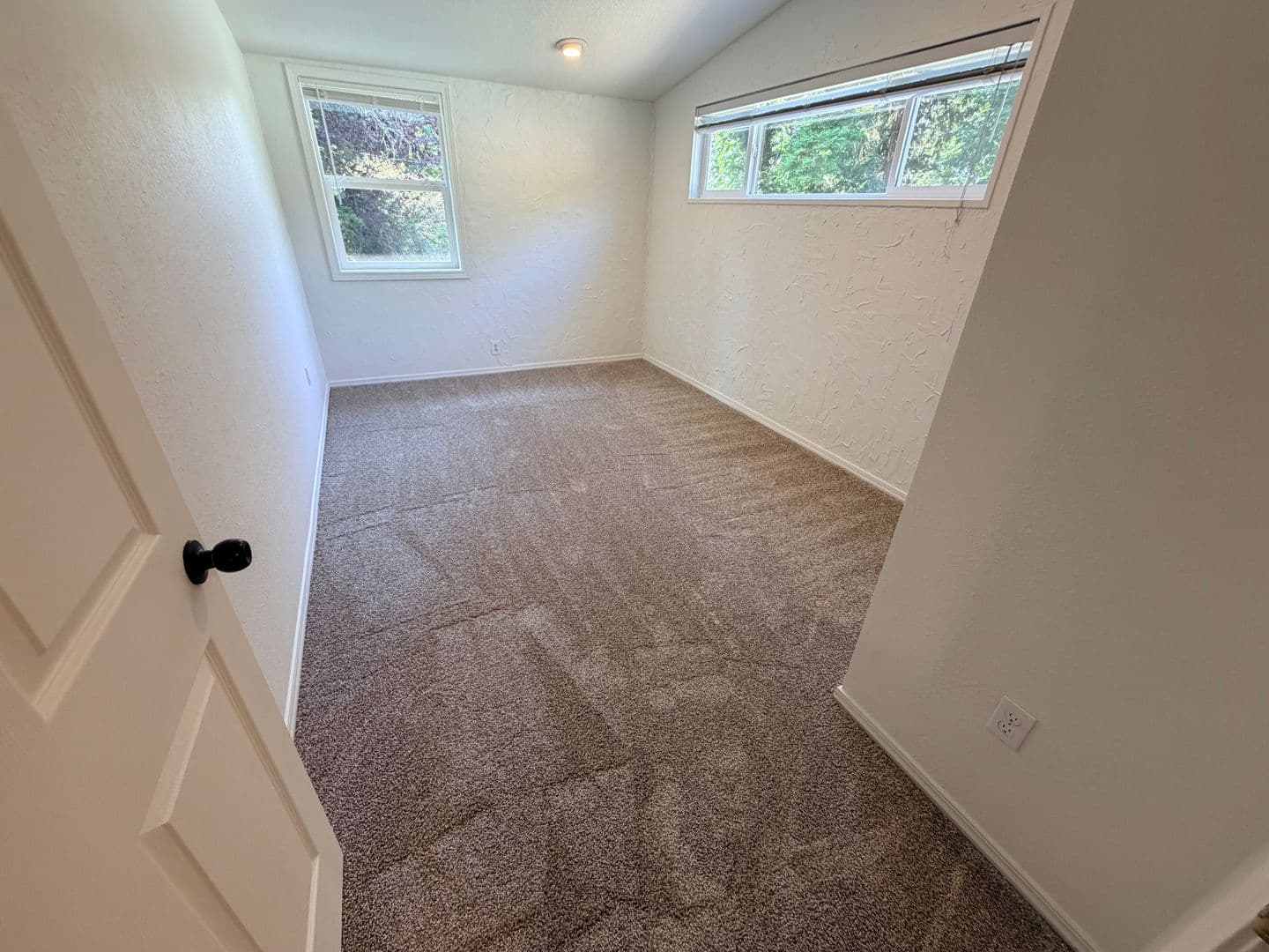 PORTLAND Townhome: 9938 SW TERWILLIGER BLVD.