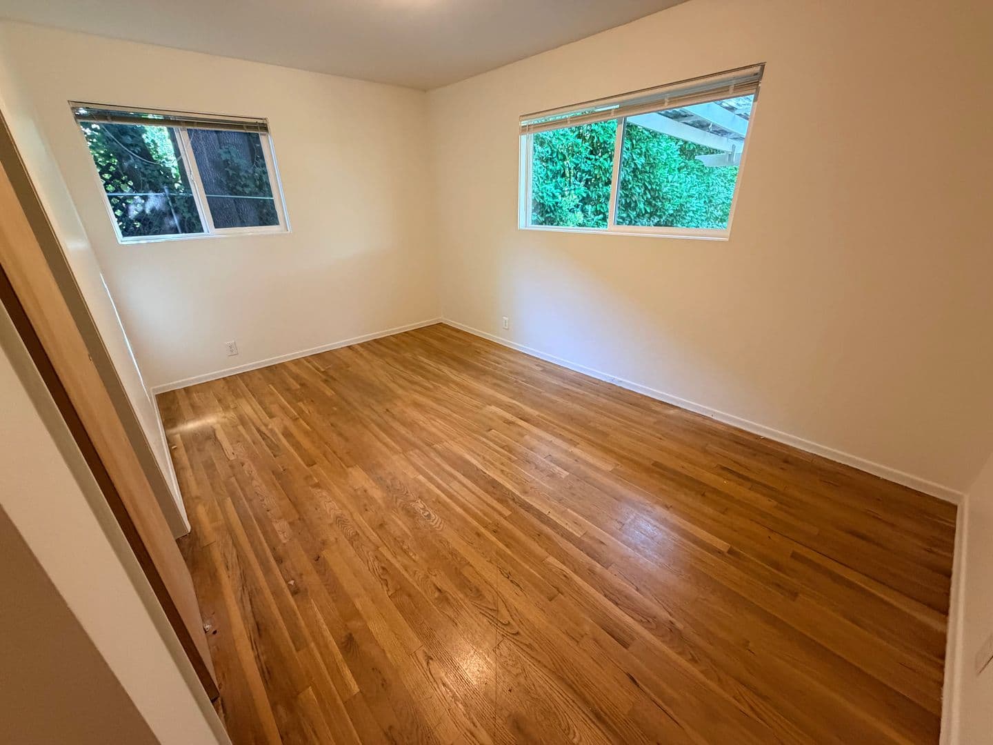 PORTLAND Townhome: 9938 SW TERWILLIGER BLVD.
