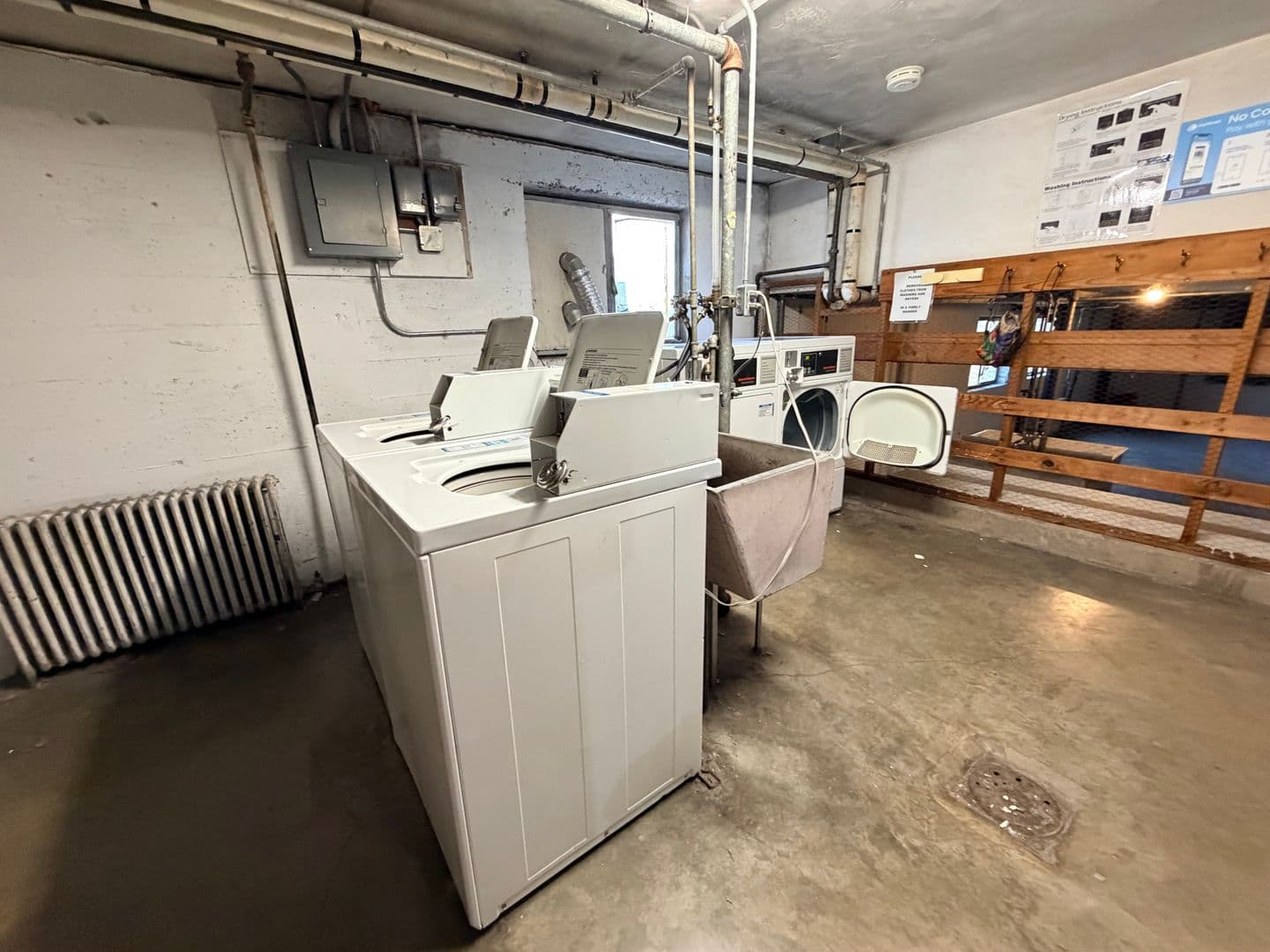 PORTLAND Apartment: 6634 E BURNSIDE #A-N