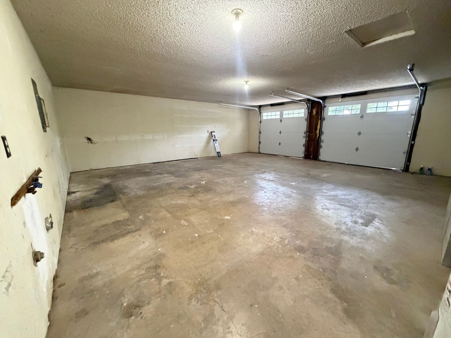 HILLSBORO House: 1660 SE SUSSEX CT