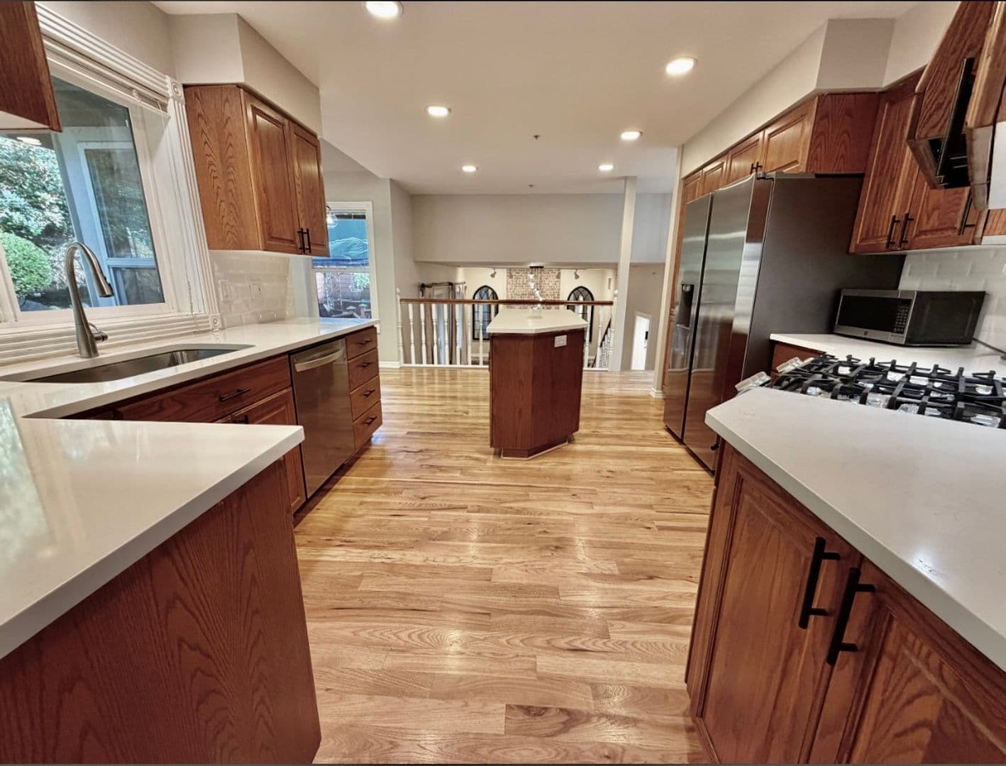 TUALATIN House: 7424 SW TENINO LANE