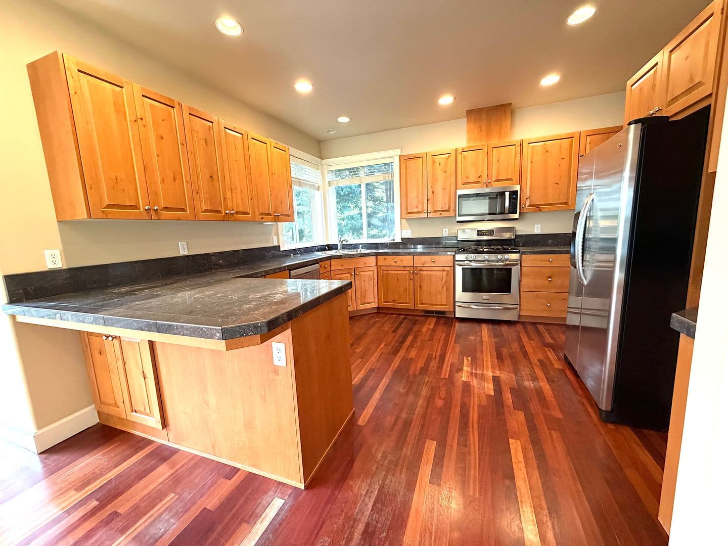 TIGARD House: 16224 SW POLLARD LANE