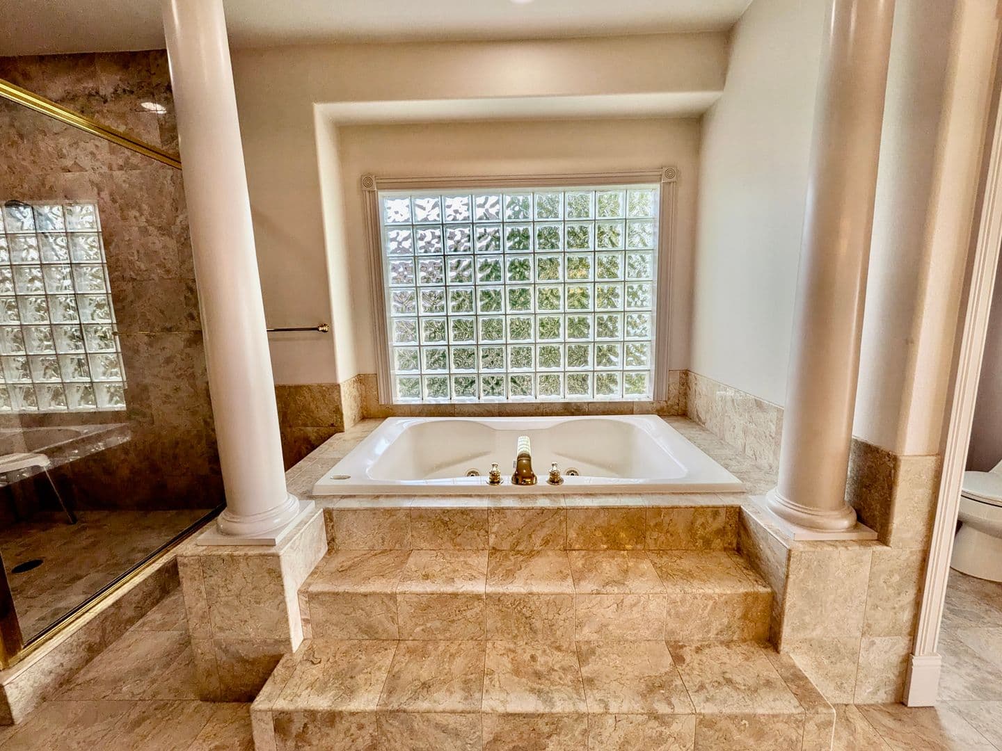 PORTLAND House: 3014 NW CHAPIN DR.