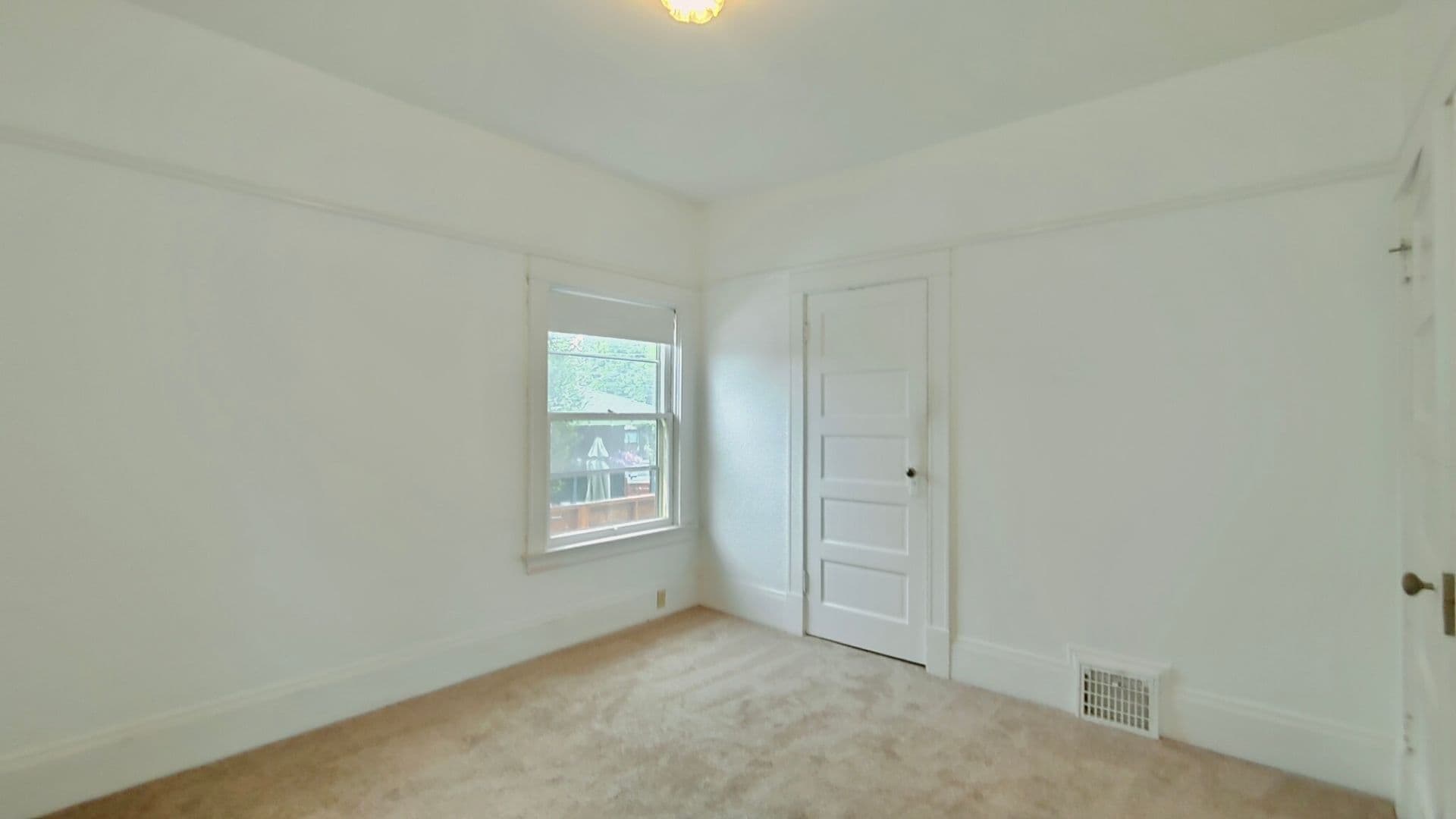 PORTLAND House: 4435 NE 73RD AVE.