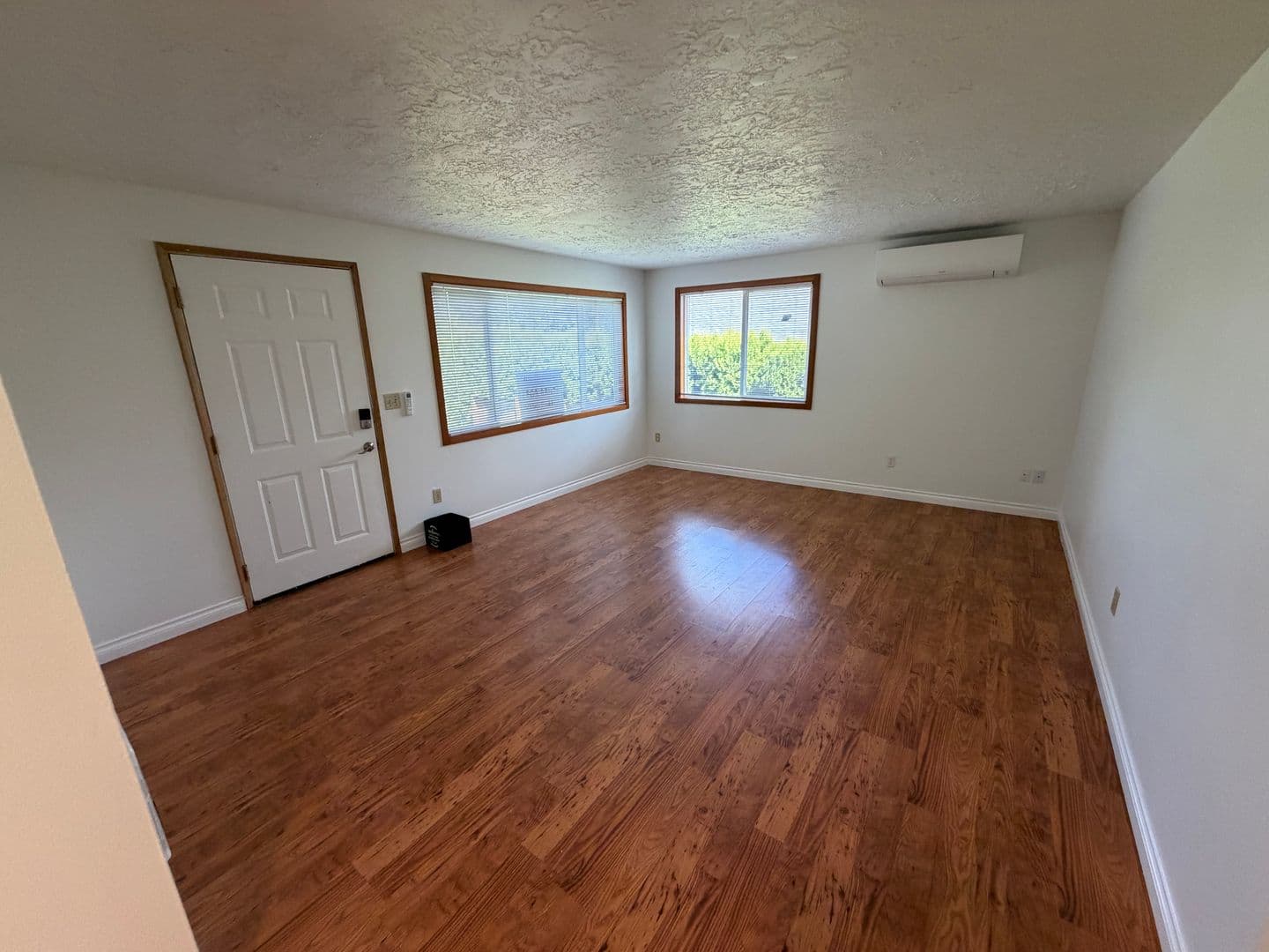 WEST LINN House: 2780 OXFORD ST