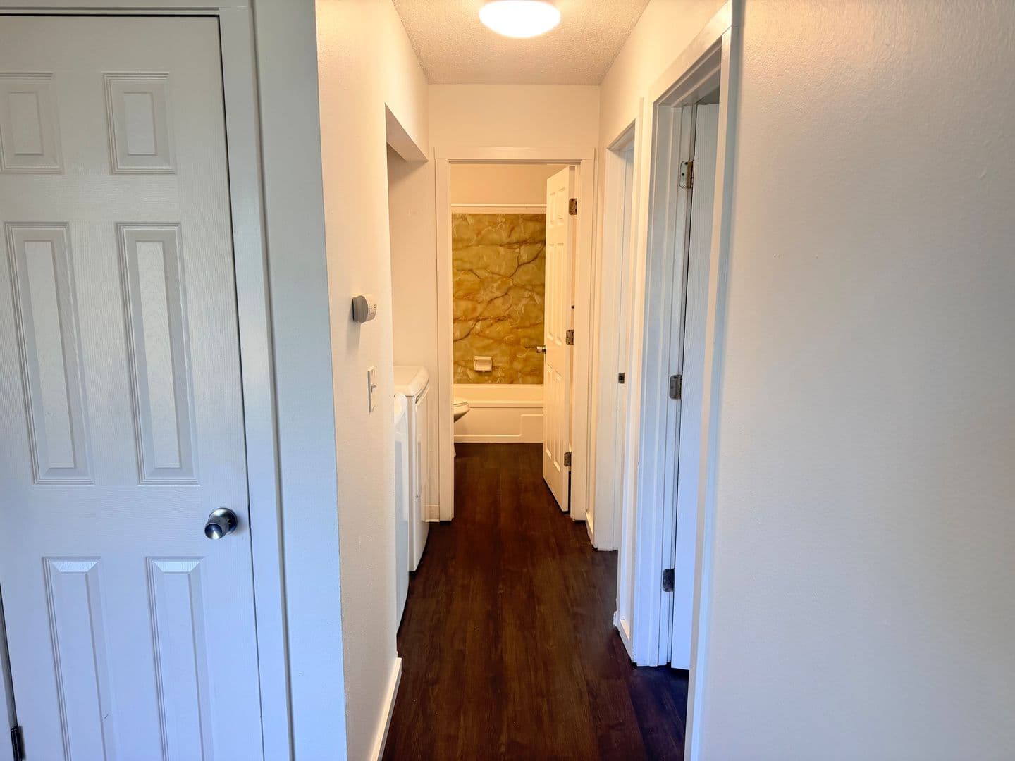 BEAVERTON Apartment: 9765 SW LOOKOUT TERR.