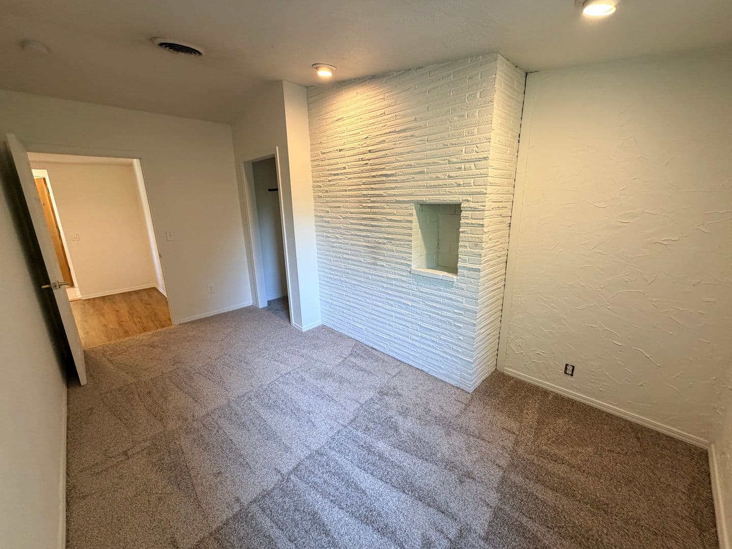 PORTLAND Townhome: 9938 SW TERWILLIGER BLVD.