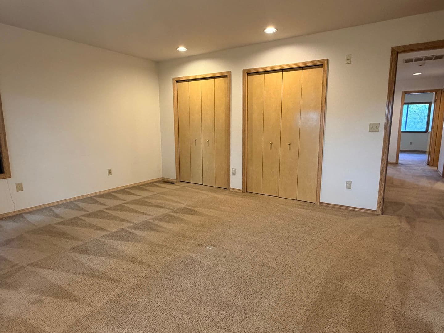 TIGARD House: 9570 SW MILLEN DR