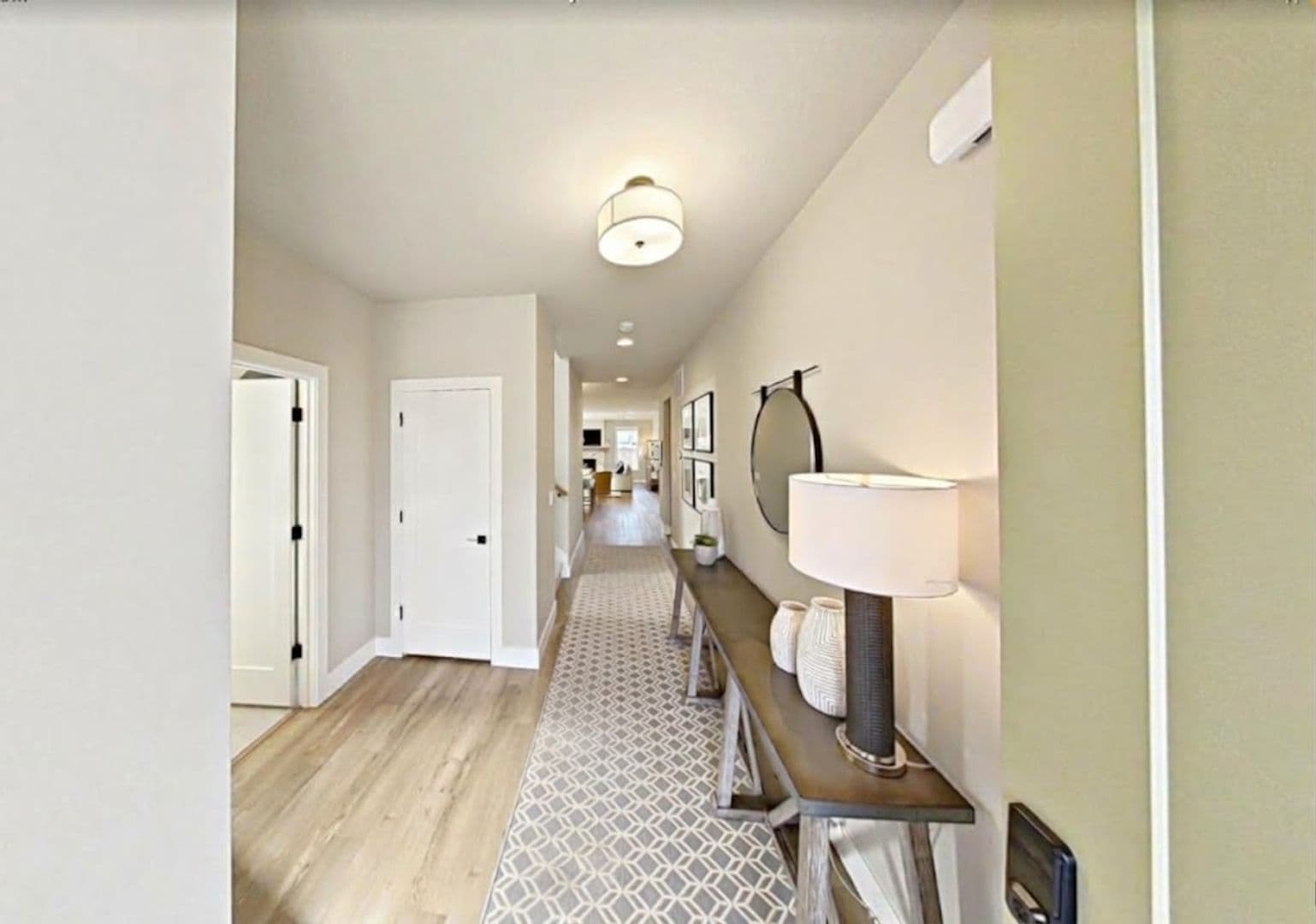HILLSBORO House: 4049 SE 77TH AVE.