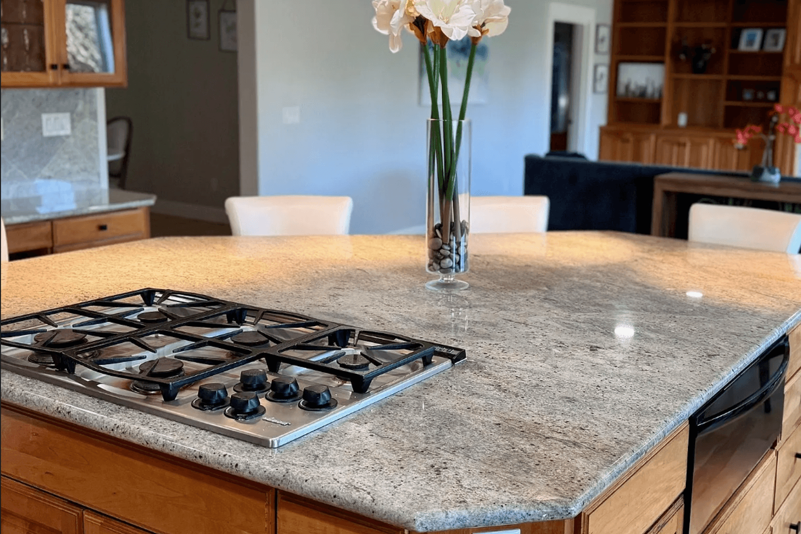 PORTLAND House: 8145 SW 57TH AVE.
