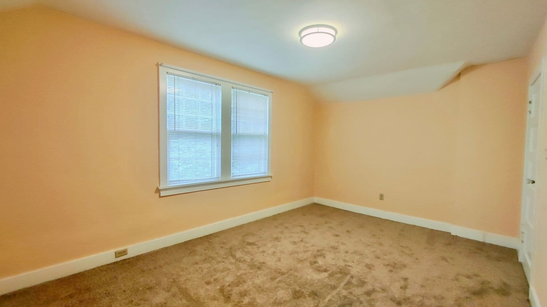 PORTLAND House: 4435 NE 73RD AVE.