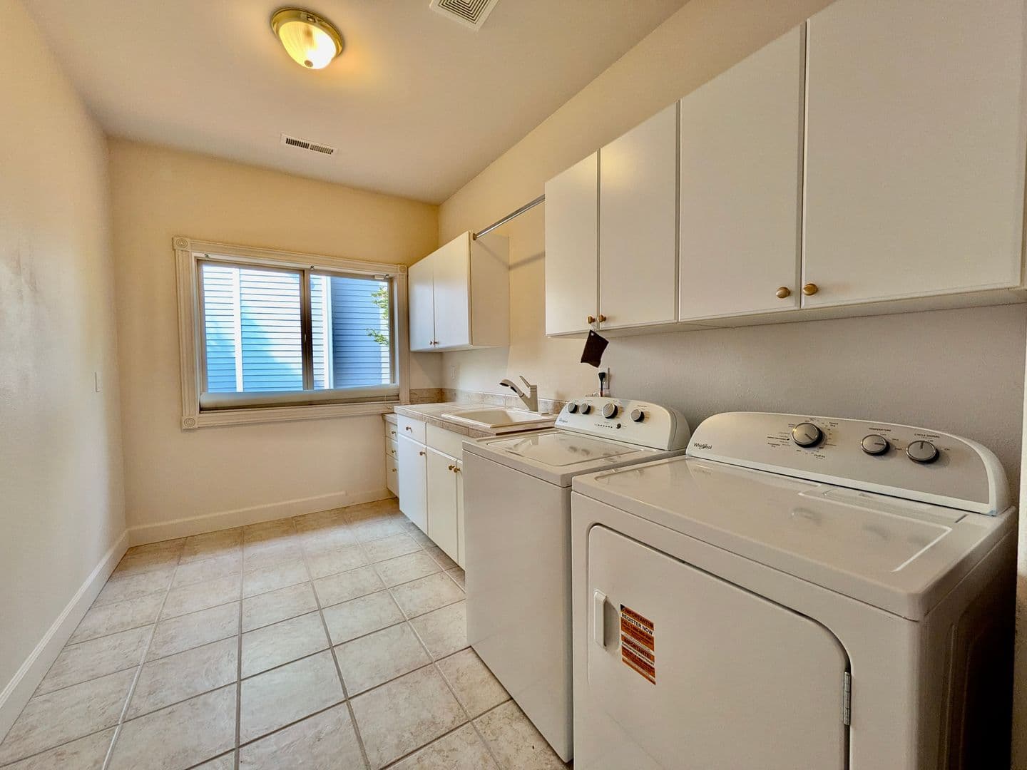 PORTLAND House: 3014 NW CHAPIN DR.