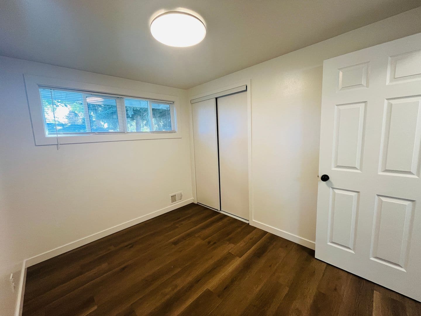 OREGON CITY Apartment: 409 & 411 EASTFIELD DR.