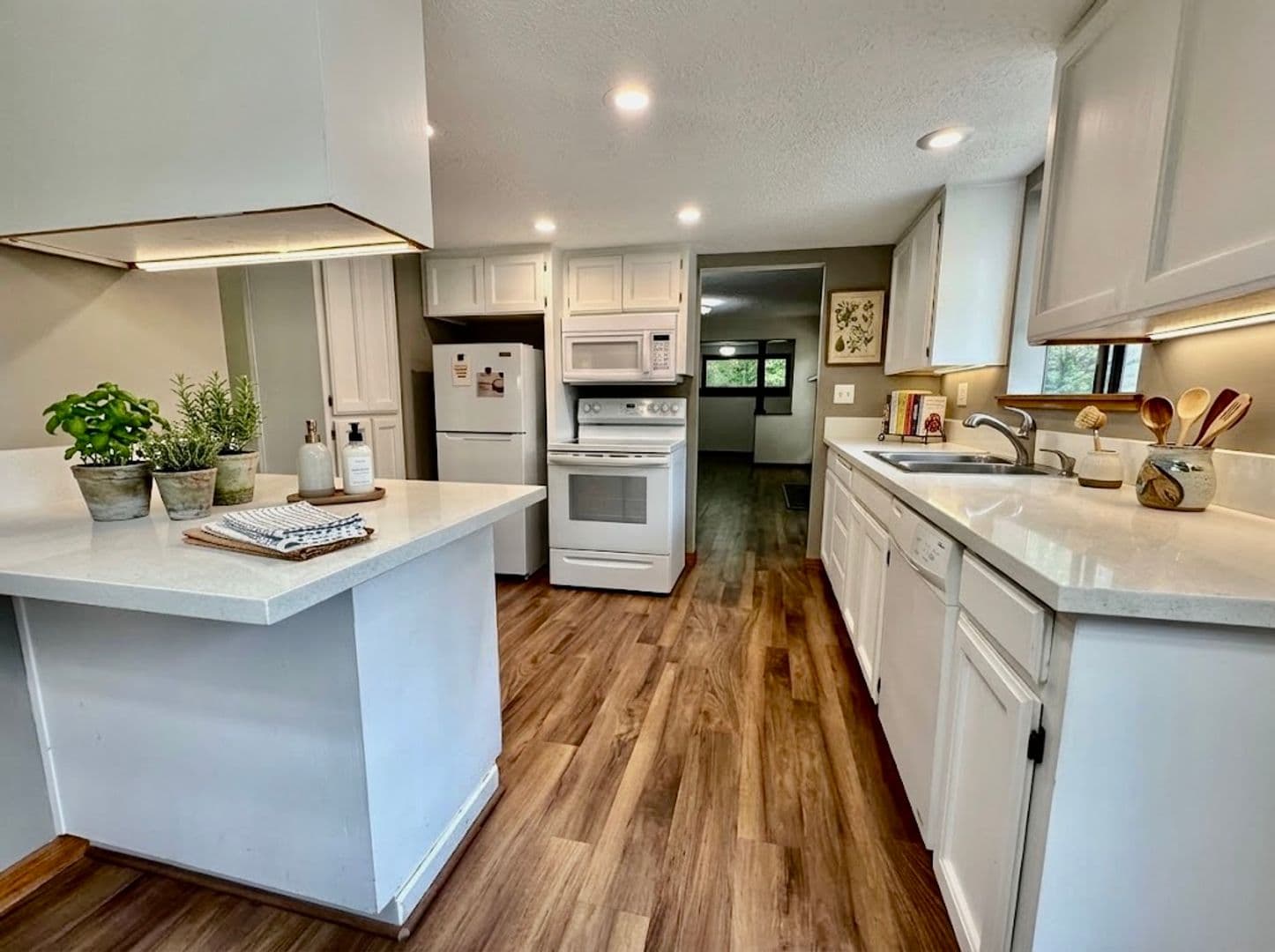 PORTLAND House: 3920 SW WILBARD ST