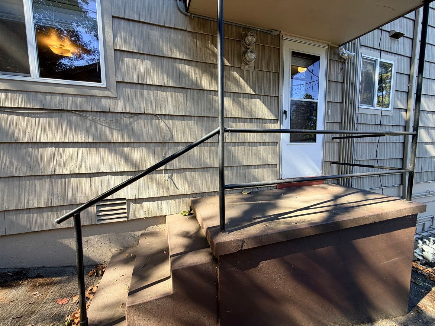 PORTLAND Apartment: 6634 E BURNSIDE #A-N
