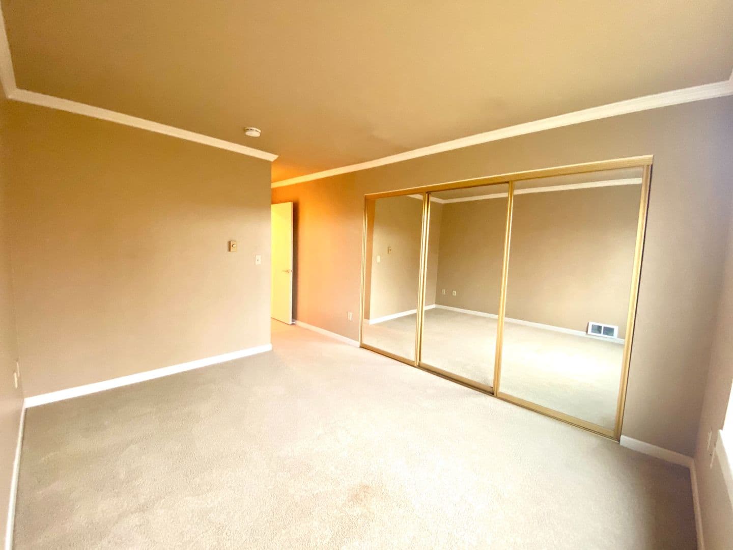 PORTLAND House: 4970 SW LANDING DR