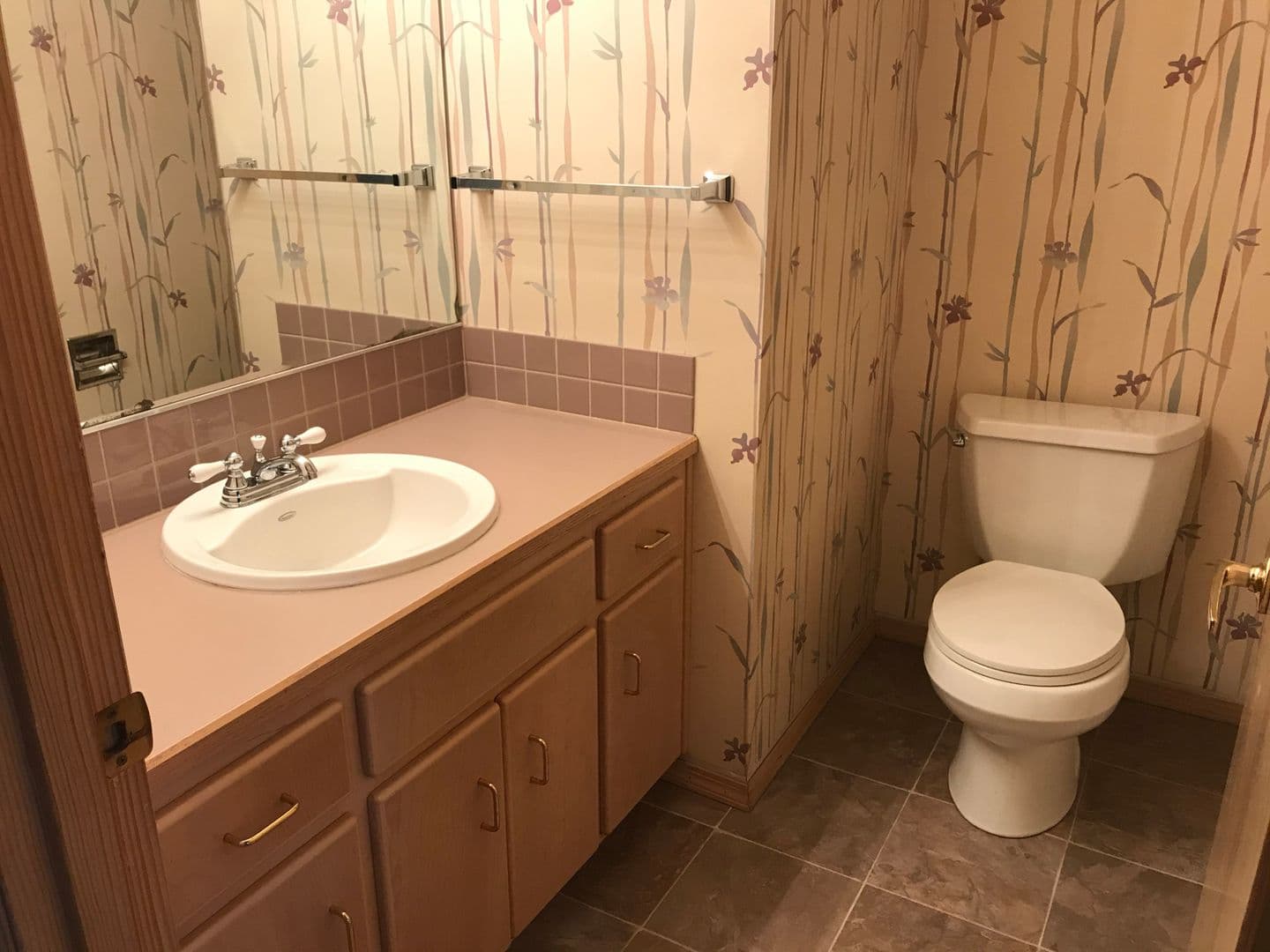 TIGARD House: 9570 SW MILLEN DR